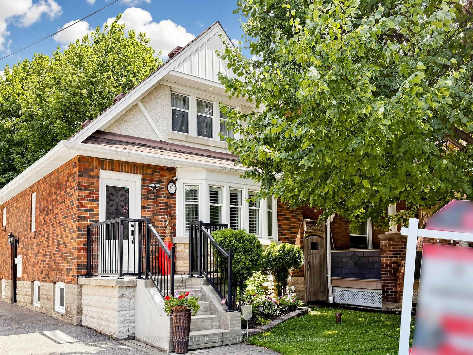 Photo of 67 Barrington Avenue