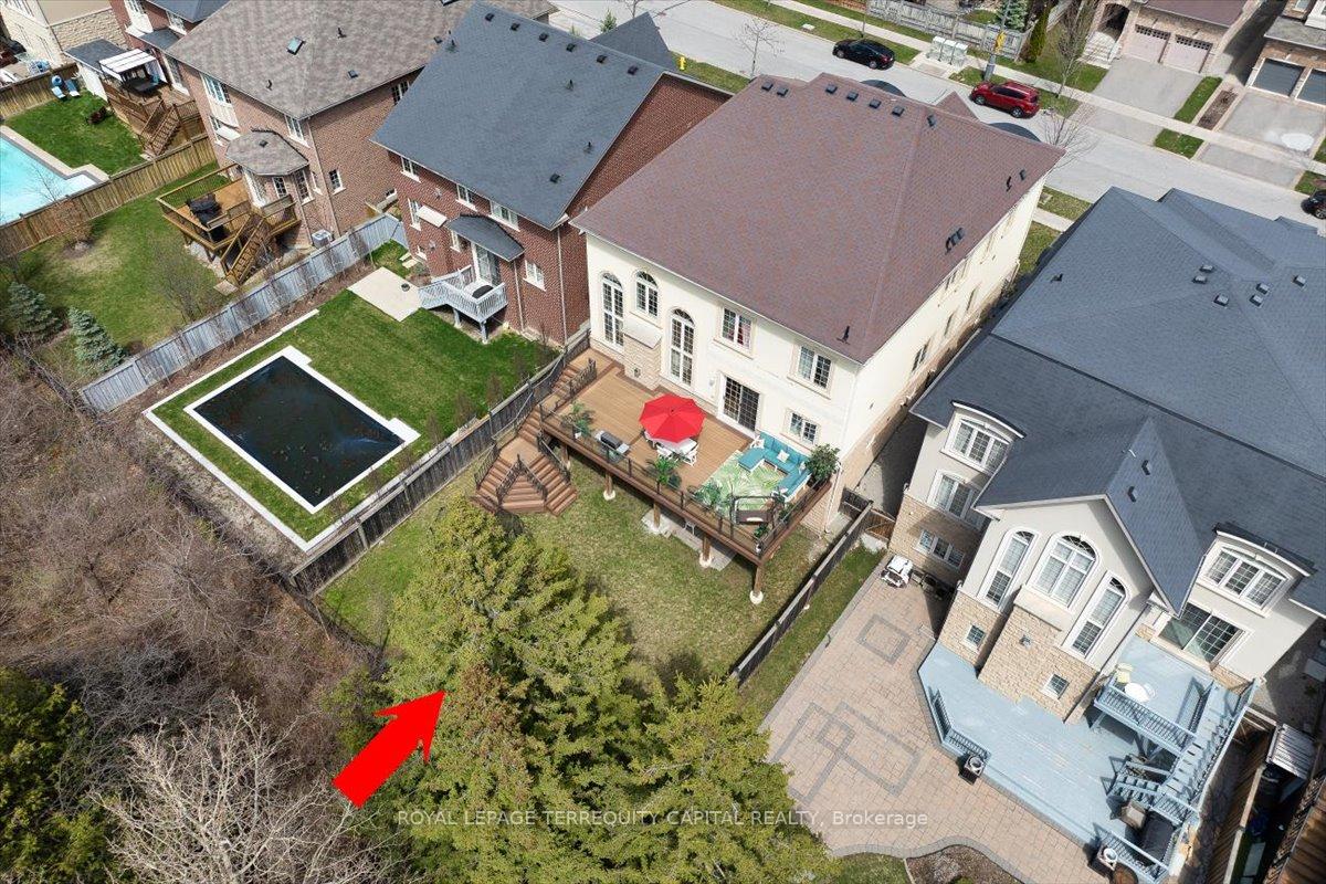 Photo 3 of 147 Lady Nadia Drive, Vaughan, Maple — HOMEH