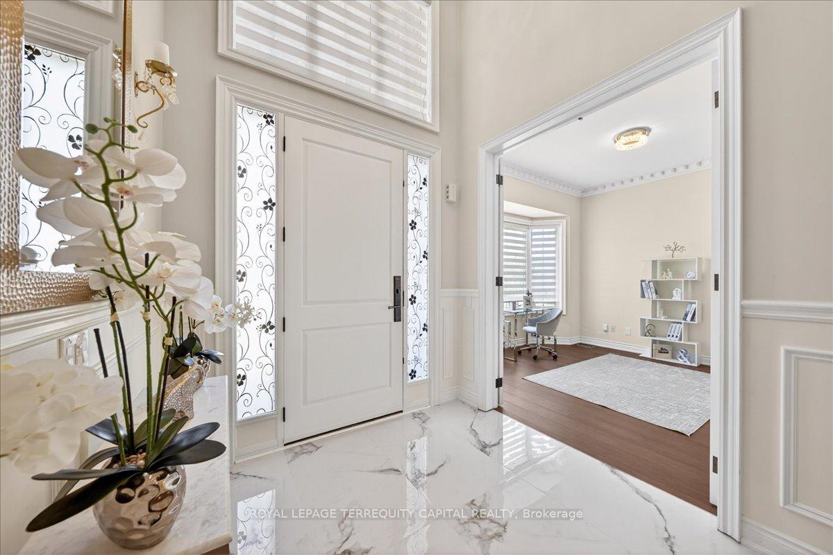 Photo 5 of 147 Lady Nadia Drive, Vaughan, Maple — HOMEH