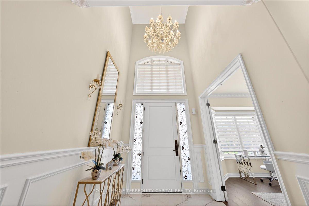 Photo 6 of 147 Lady Nadia Drive, Vaughan, Maple — HOMEH