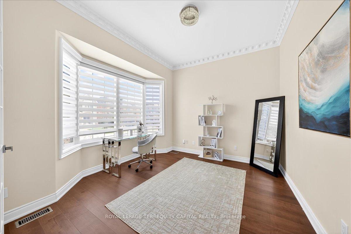 Photo 7 of 147 Lady Nadia Drive, Vaughan, Maple — HOMEH