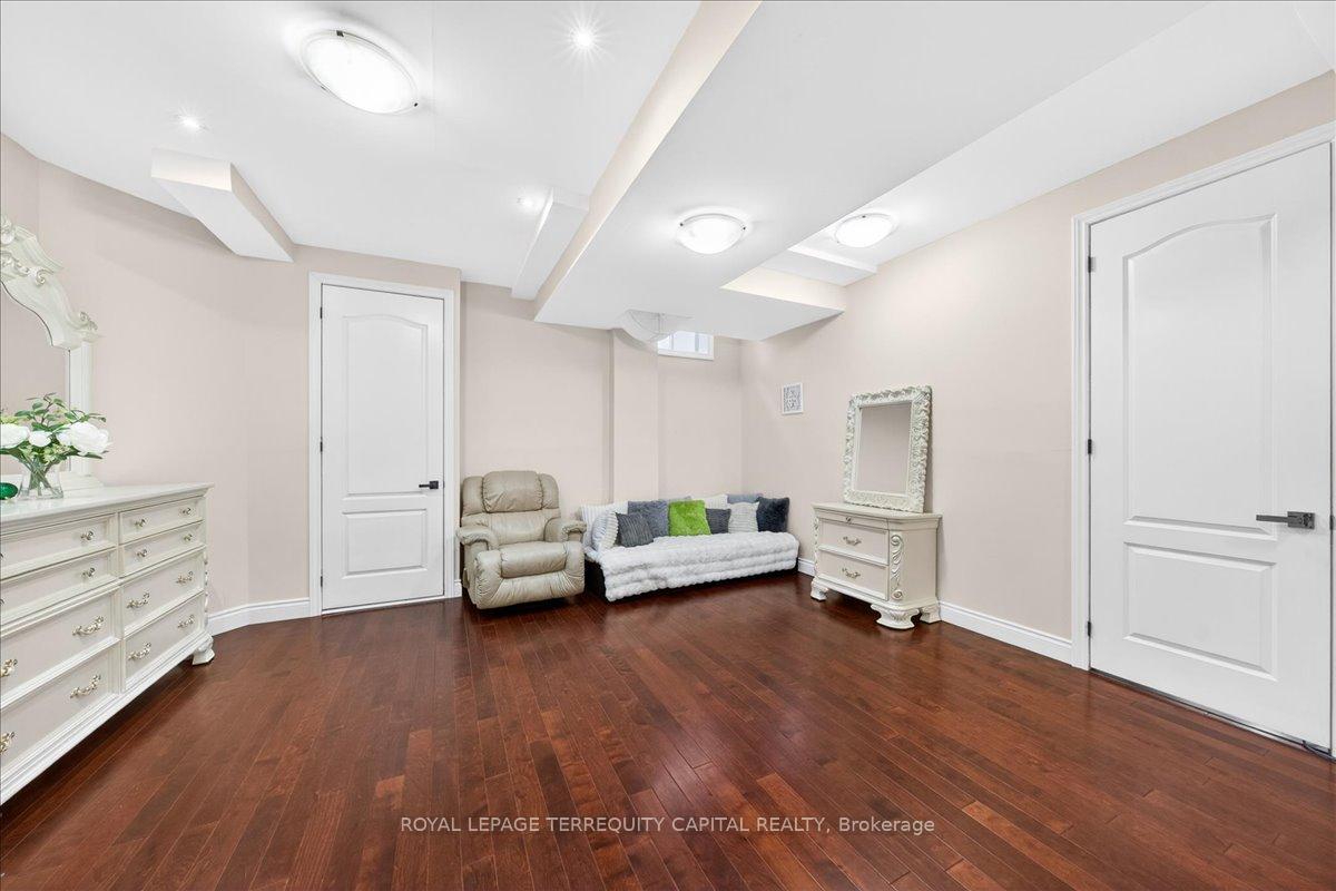 Photo 41 of 147 Lady Nadia Drive, Vaughan, Maple — HOMEH