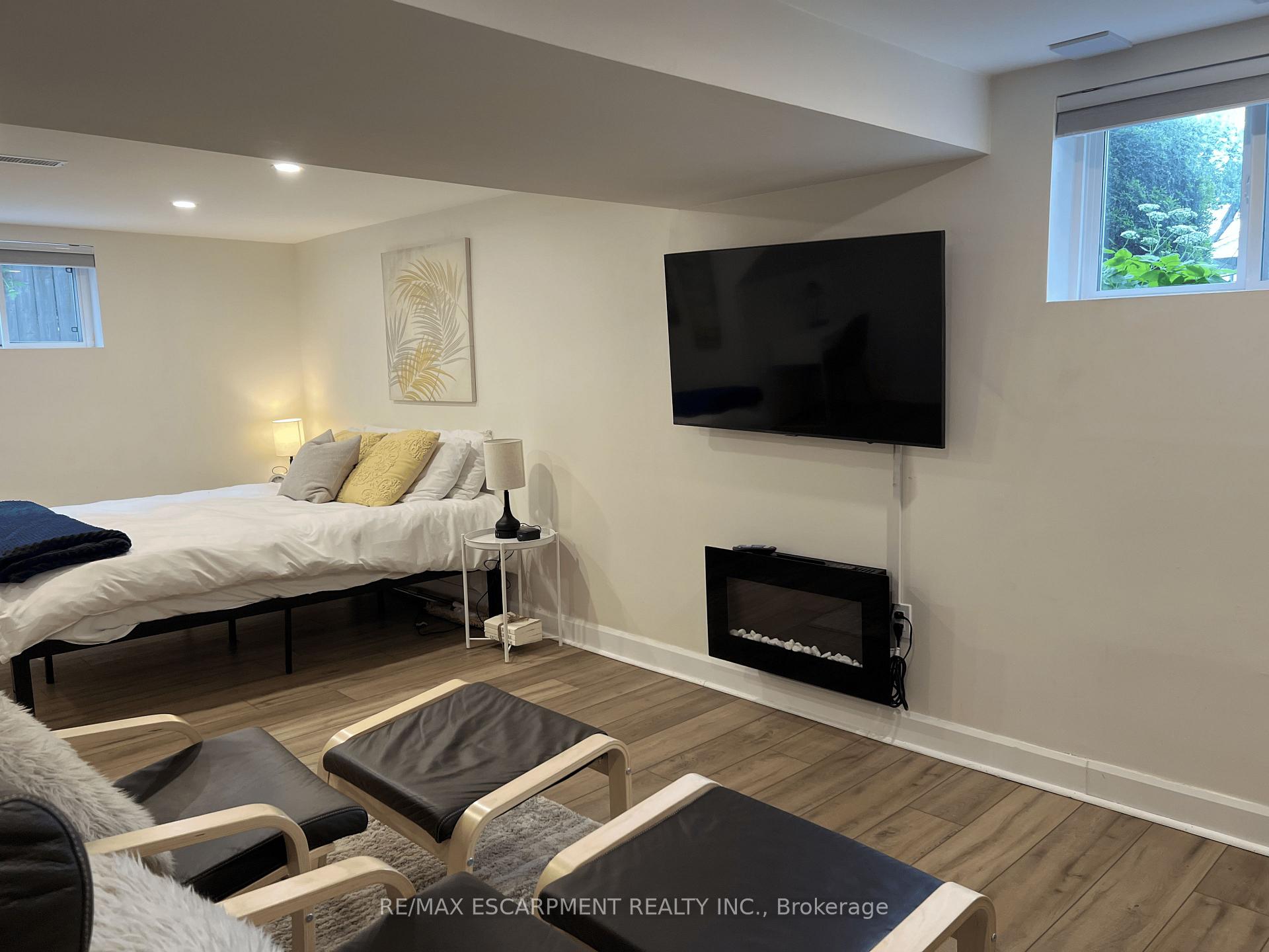 Photo 9 of Unit LOWER, 4 Sunning Hill Avenue, Hamilton, Sunninghill — HOMEH