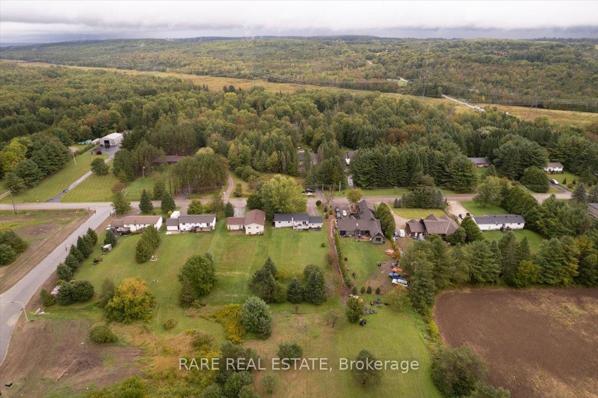 Photo 3 of 66 Scarlett Line, Springwater, Hillsdale — HOMEH