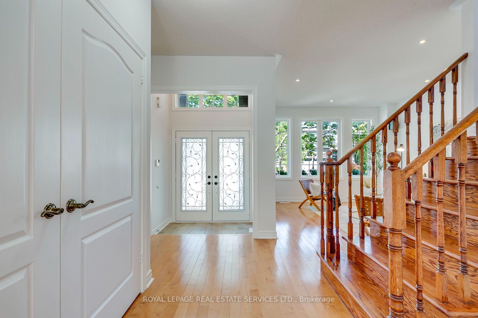 Photo 8 of 2116 Blackforest Crescent, Oakville, Westmount — HOMEH