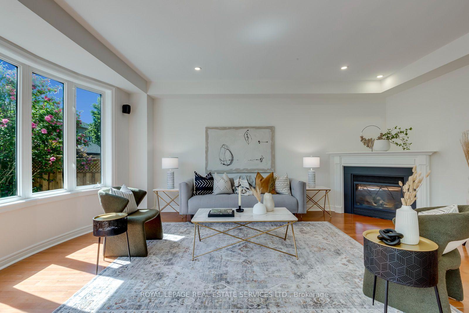 Photo 12 of 2116 Blackforest Crescent, Oakville, Westmount — HOMEH