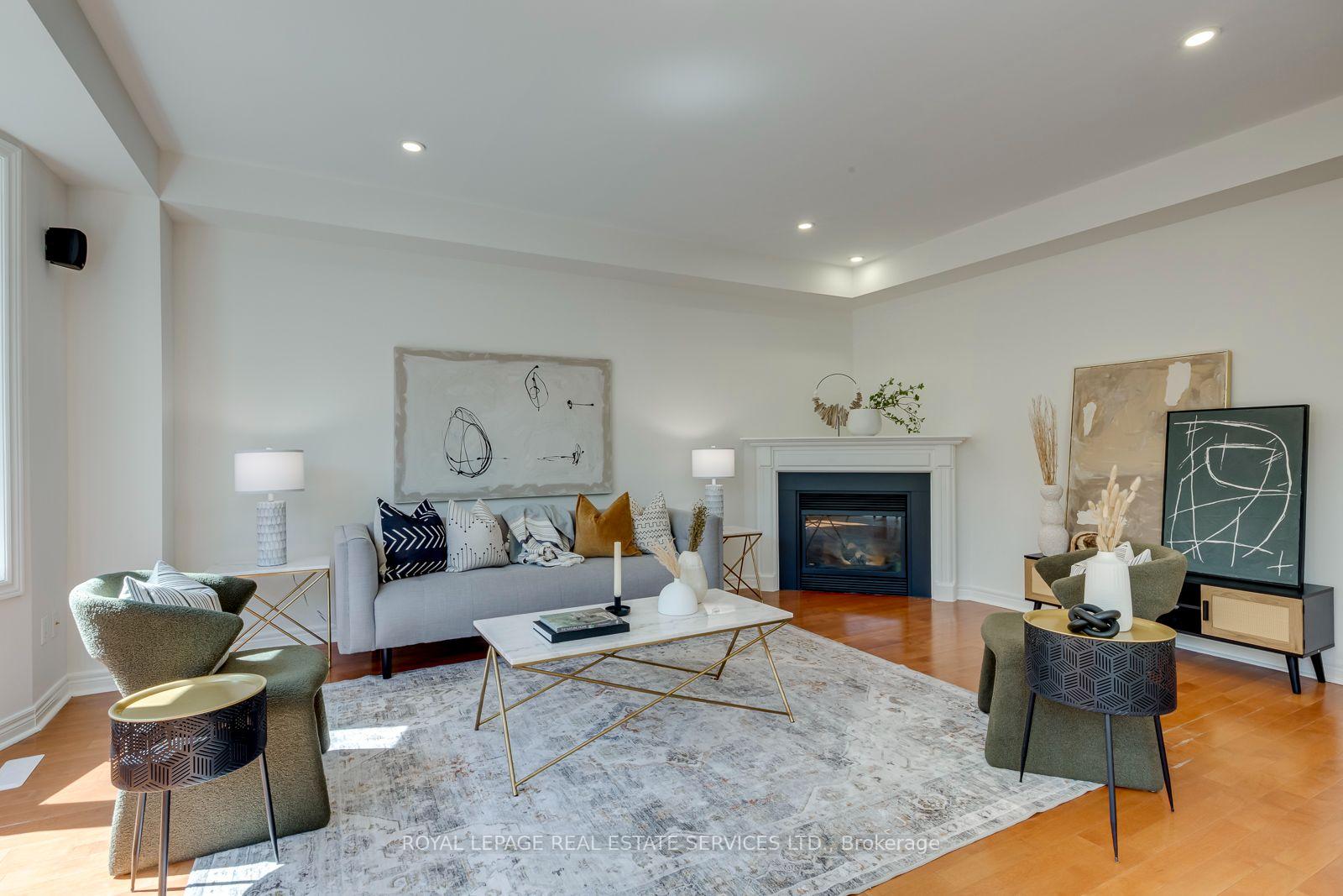 Photo 13 of 2116 Blackforest Crescent, Oakville, Westmount — HOMEH
