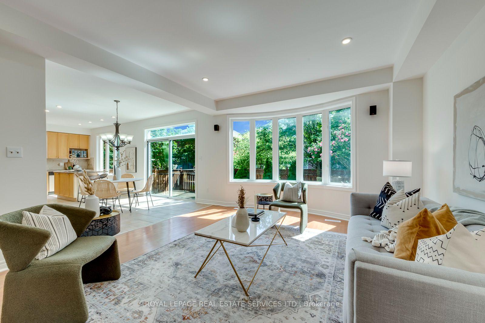 Photo 15 of 2116 Blackforest Crescent, Oakville, Westmount — HOMEH