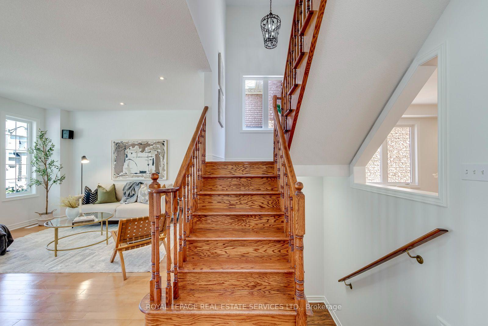 Photo 22 of 2116 Blackforest Crescent, Oakville, Westmount — HOMEH