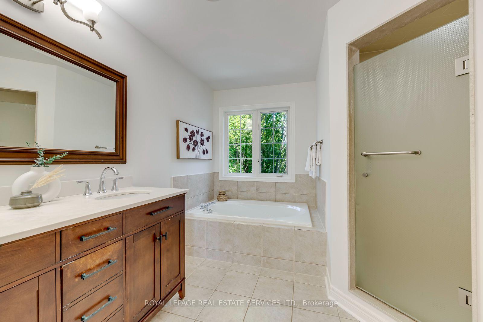 Photo 28 of 2116 Blackforest Crescent, Oakville, Westmount — HOMEH