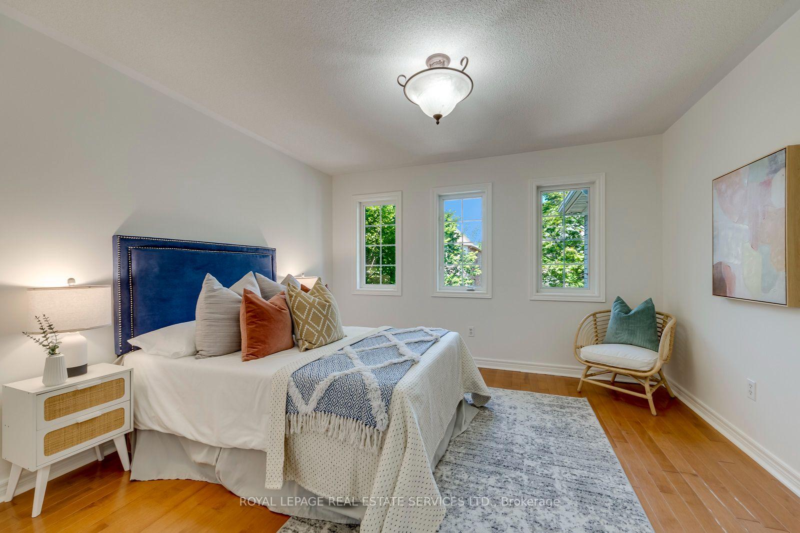 Photo 33 of 2116 Blackforest Crescent, Oakville, Westmount — HOMEH