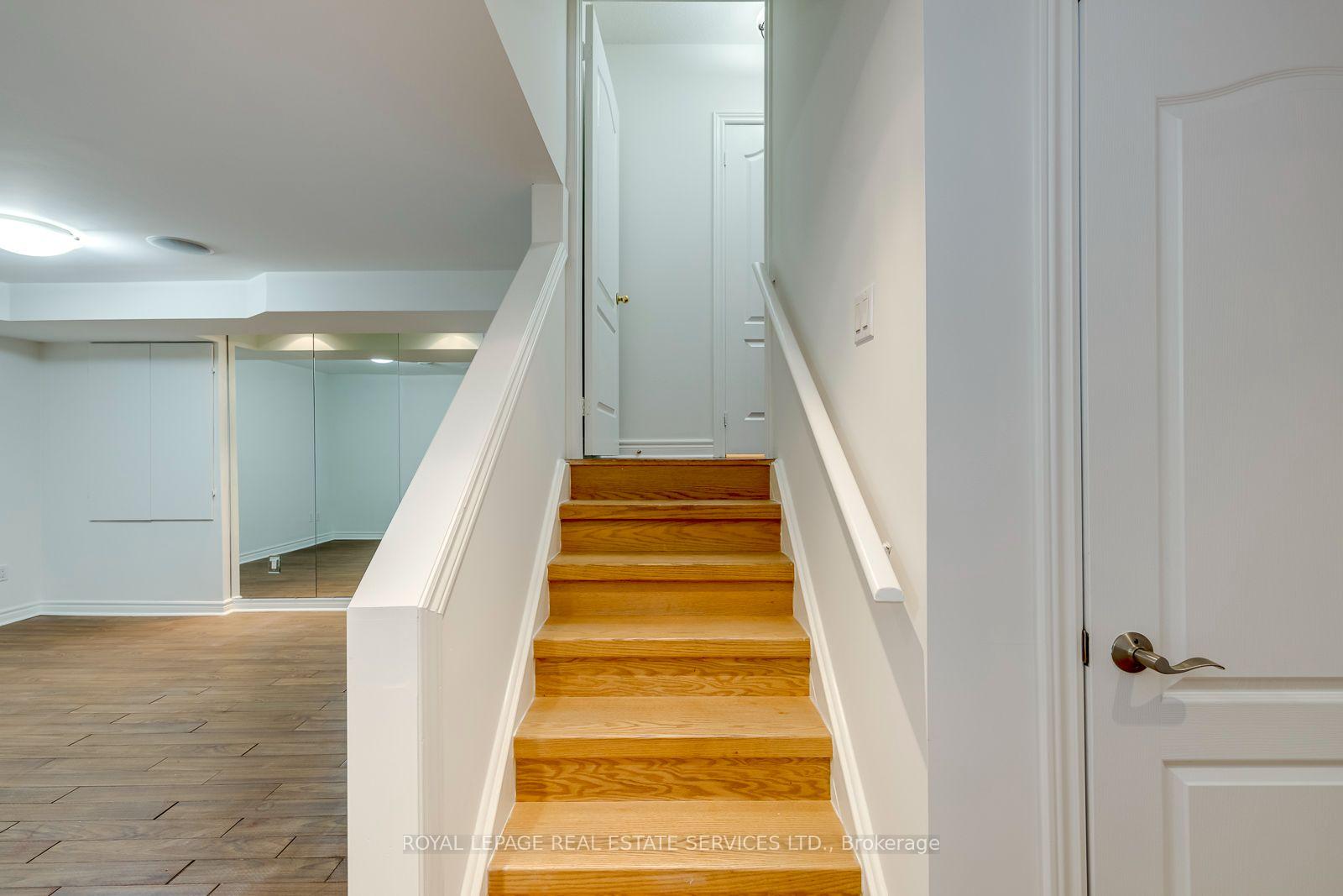 Photo 37 of 2116 Blackforest Crescent, Oakville, Westmount — HOMEH