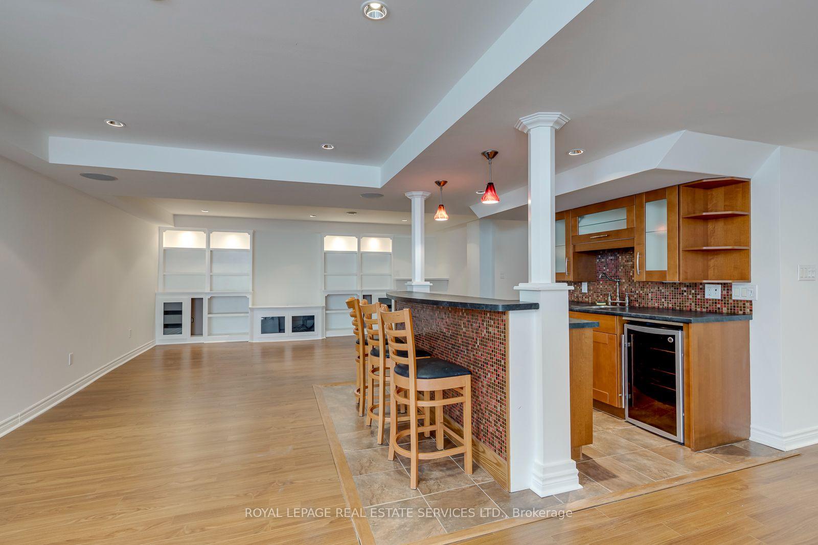 Photo 38 of 2116 Blackforest Crescent, Oakville, Westmount — HOMEH