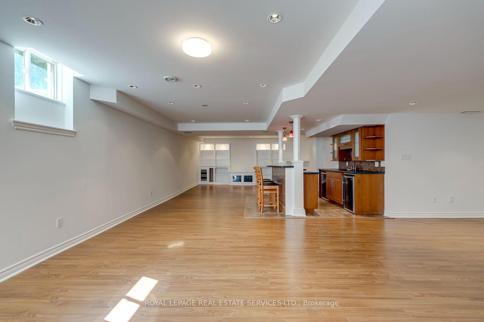 Photo 39 of 2116 Blackforest Crescent, Oakville, Westmount — HOMEH