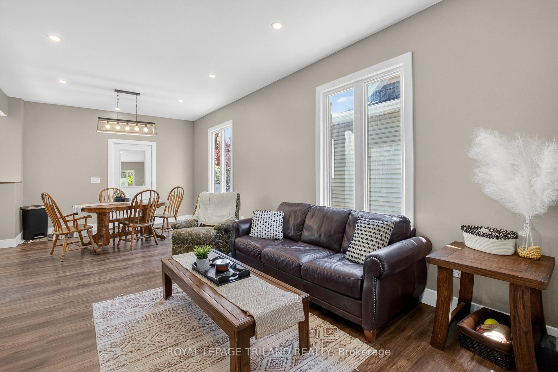 Photo 8 of 73 Hughes Street, St. Thomas — HOMEH