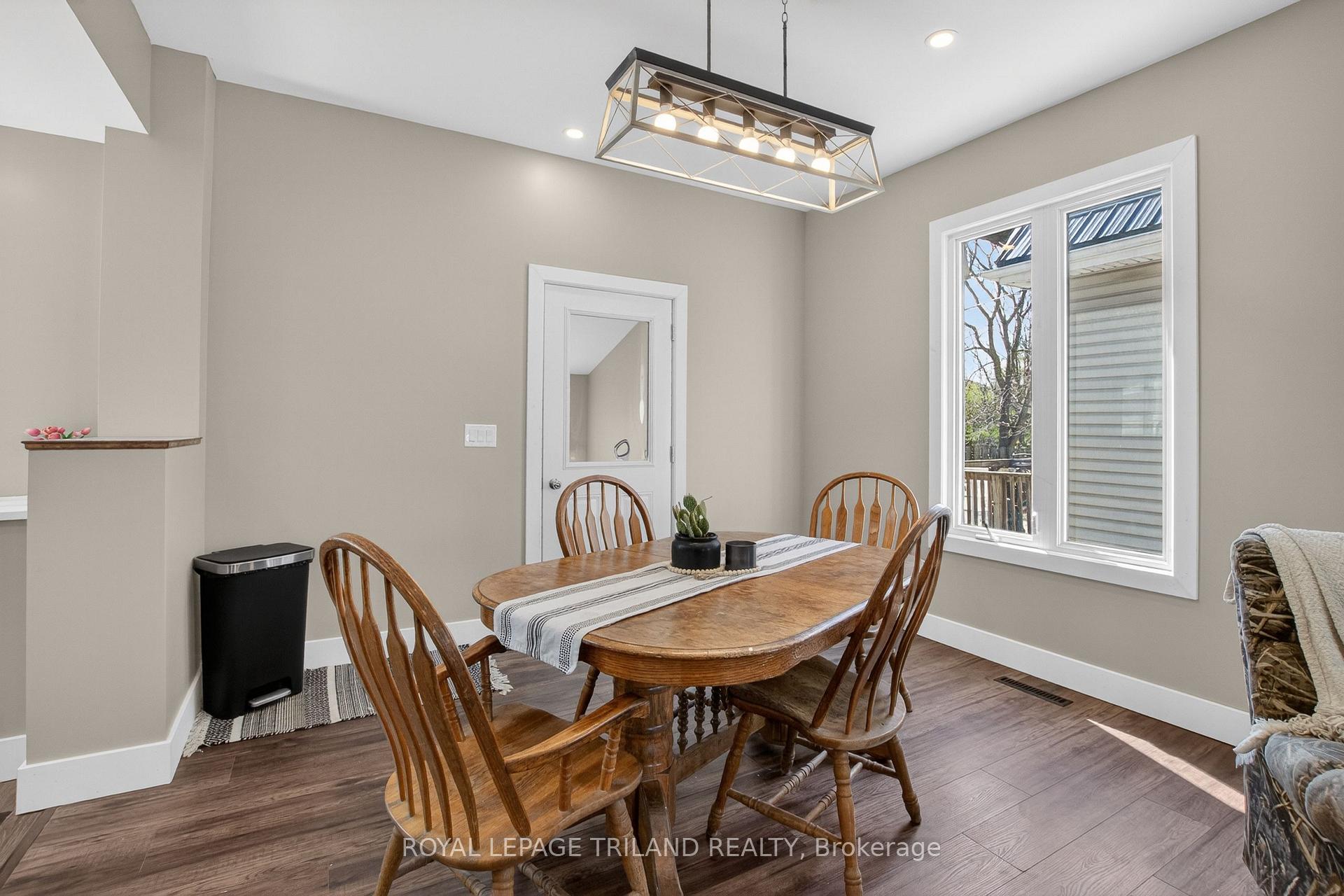 Photo 9 of 73 Hughes Street, St. Thomas — HOMEH