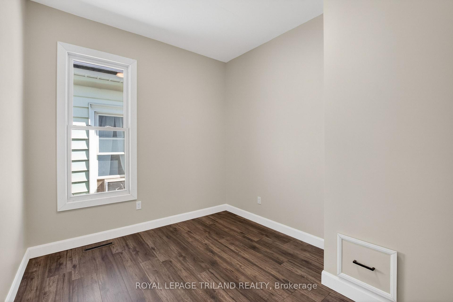 Photo 23 of 73 Hughes Street, St. Thomas — HOMEH