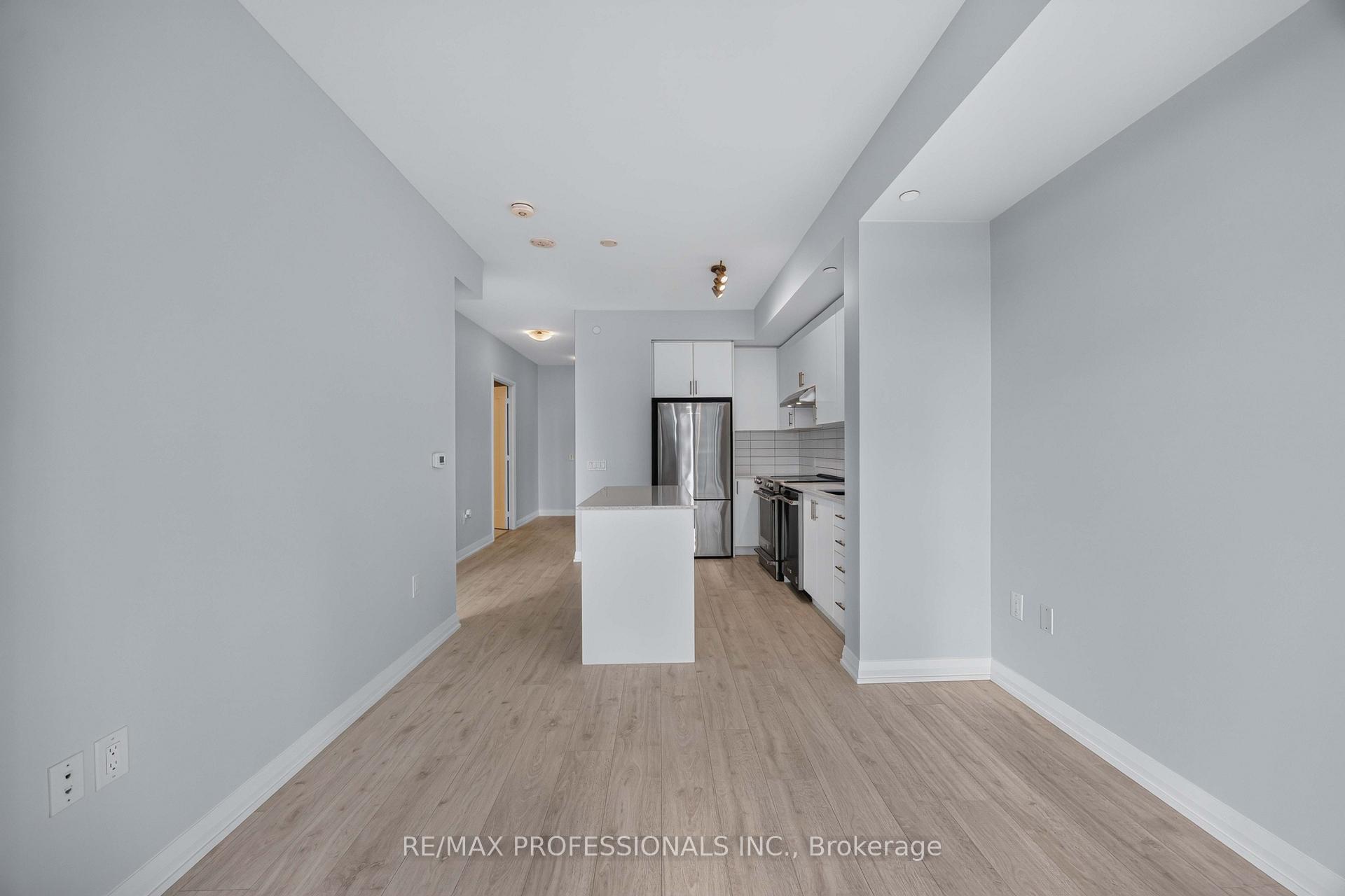 Photo 10 of Unit 522, 9000 Jane Street, Vaughan, Concord — HOMEH