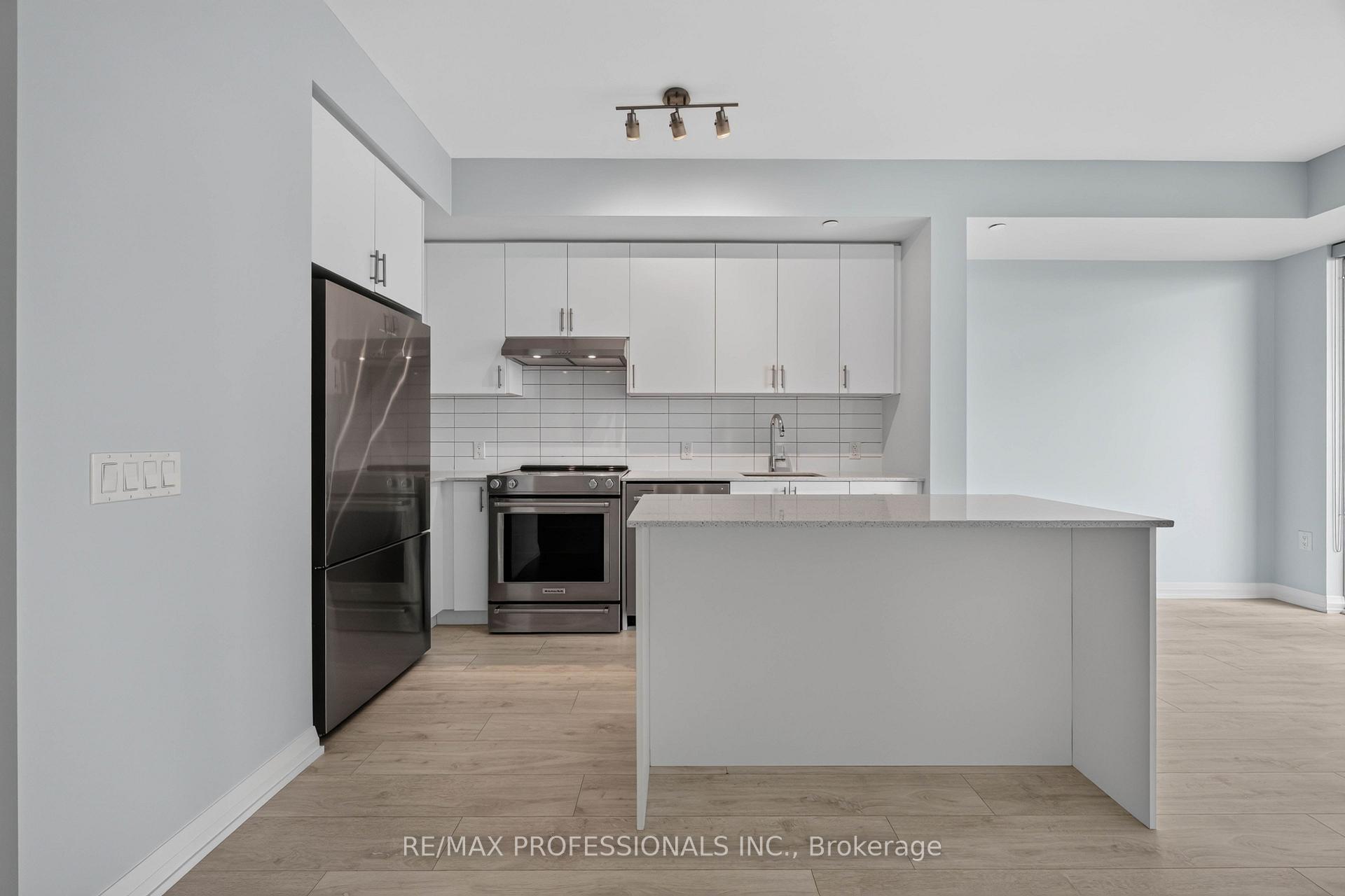 Photo 15 of Unit 522, 9000 Jane Street, Vaughan, Concord — HOMEH