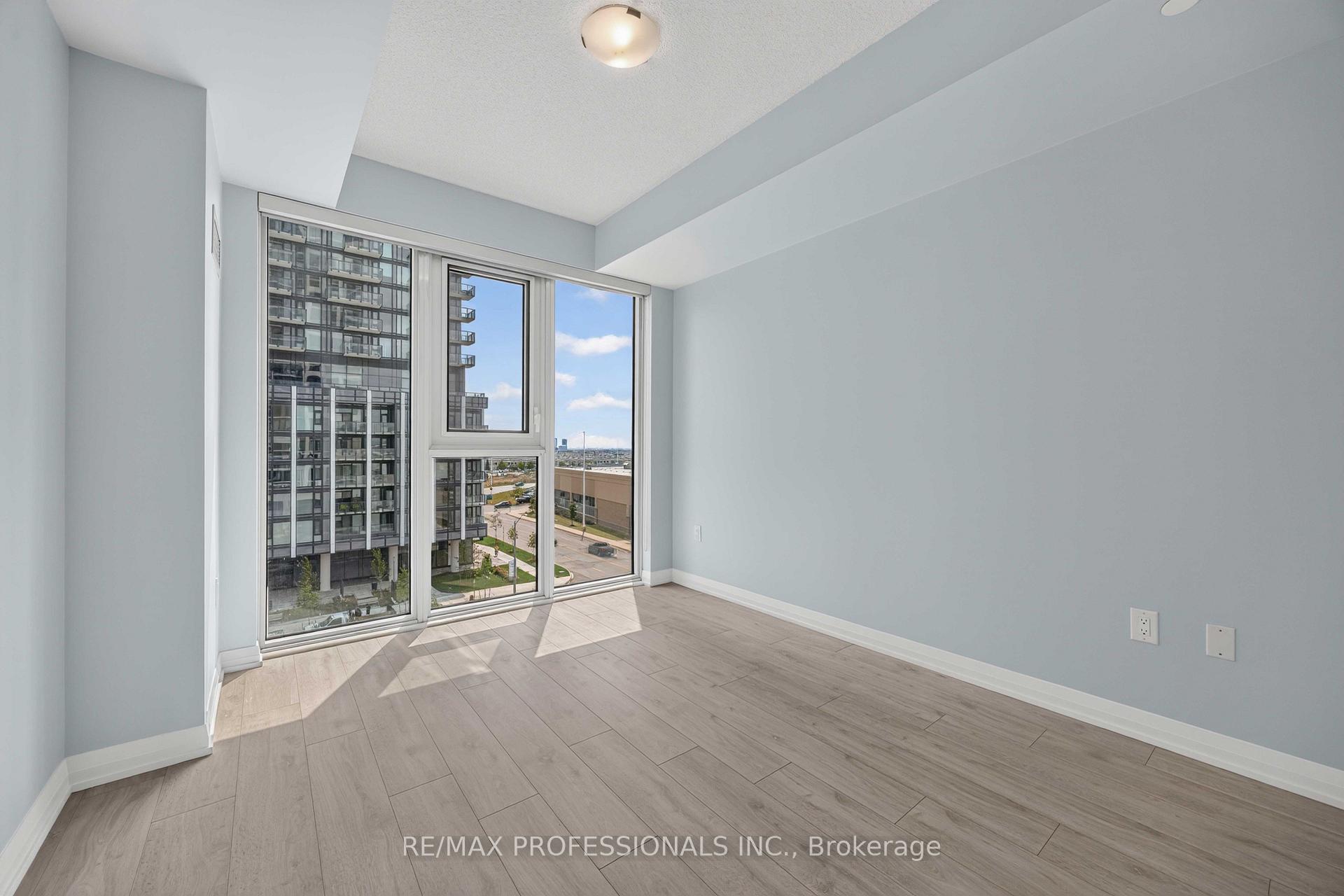 Photo 16 of Unit 522, 9000 Jane Street, Vaughan, Concord — HOMEH
