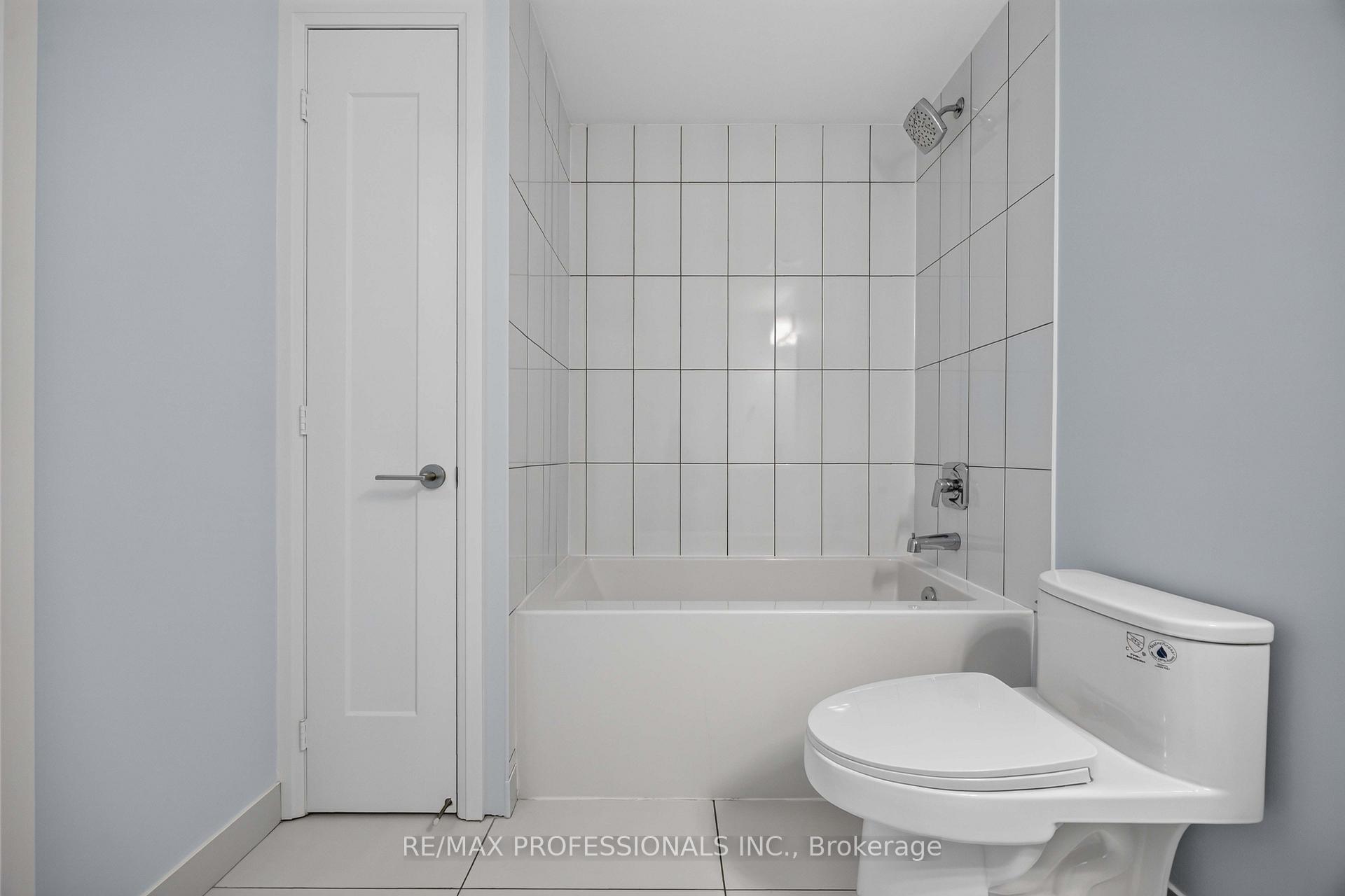 Photo 21 of Unit 522, 9000 Jane Street, Vaughan, Concord — HOMEH