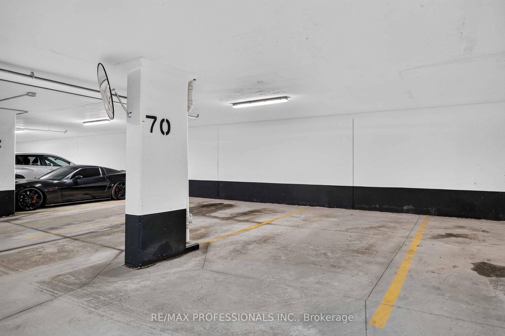Photo 26 of Unit 522, 9000 Jane Street, Vaughan, Concord — HOMEH