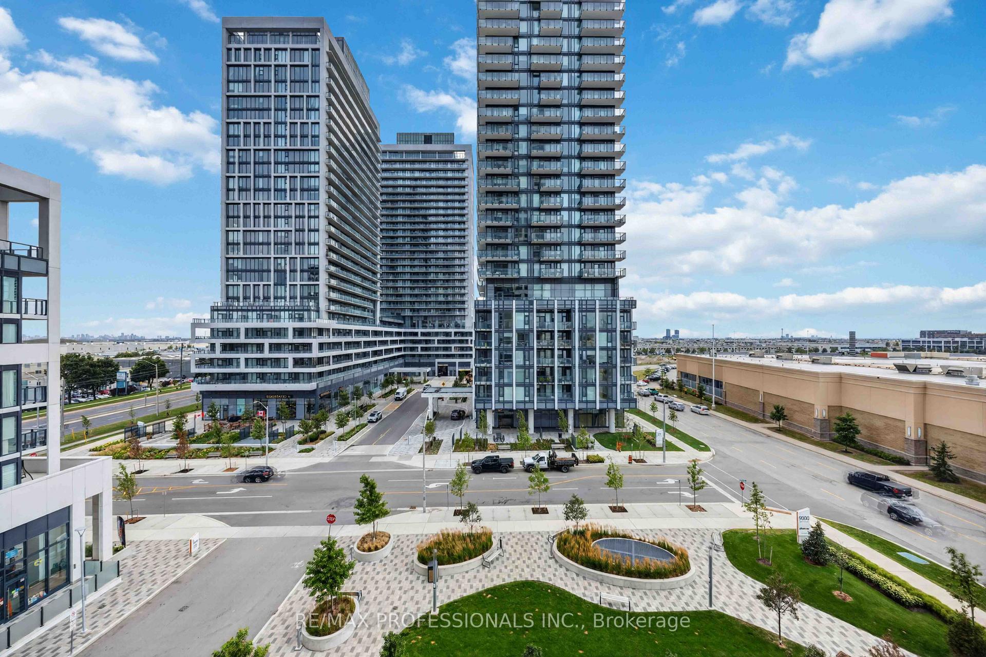 Photo 33 of Unit 522, 9000 Jane Street, Vaughan, Concord — HOMEH