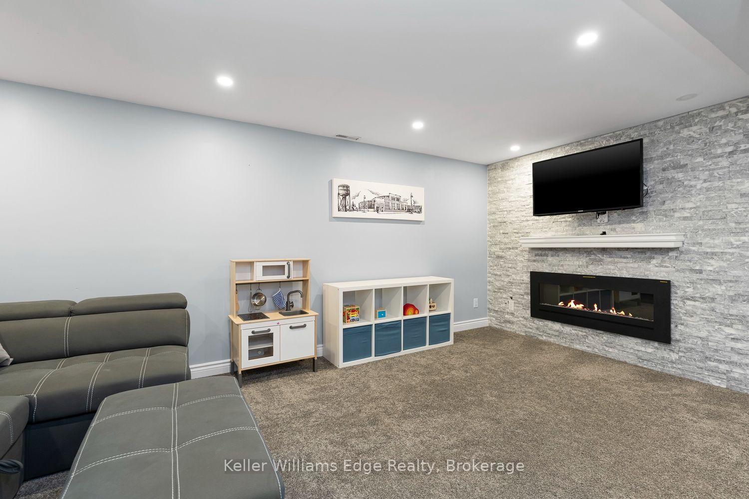 Photo 38 of 3389 Palmer Drive, Burlington, Palmer — HOMEH