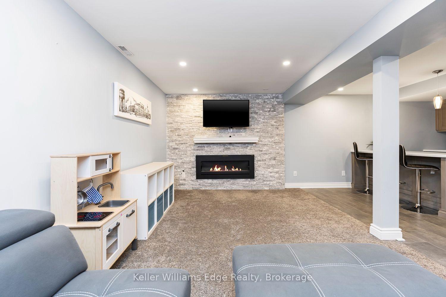 Photo 40 of 3389 Palmer Drive, Burlington, Palmer — HOMEH
