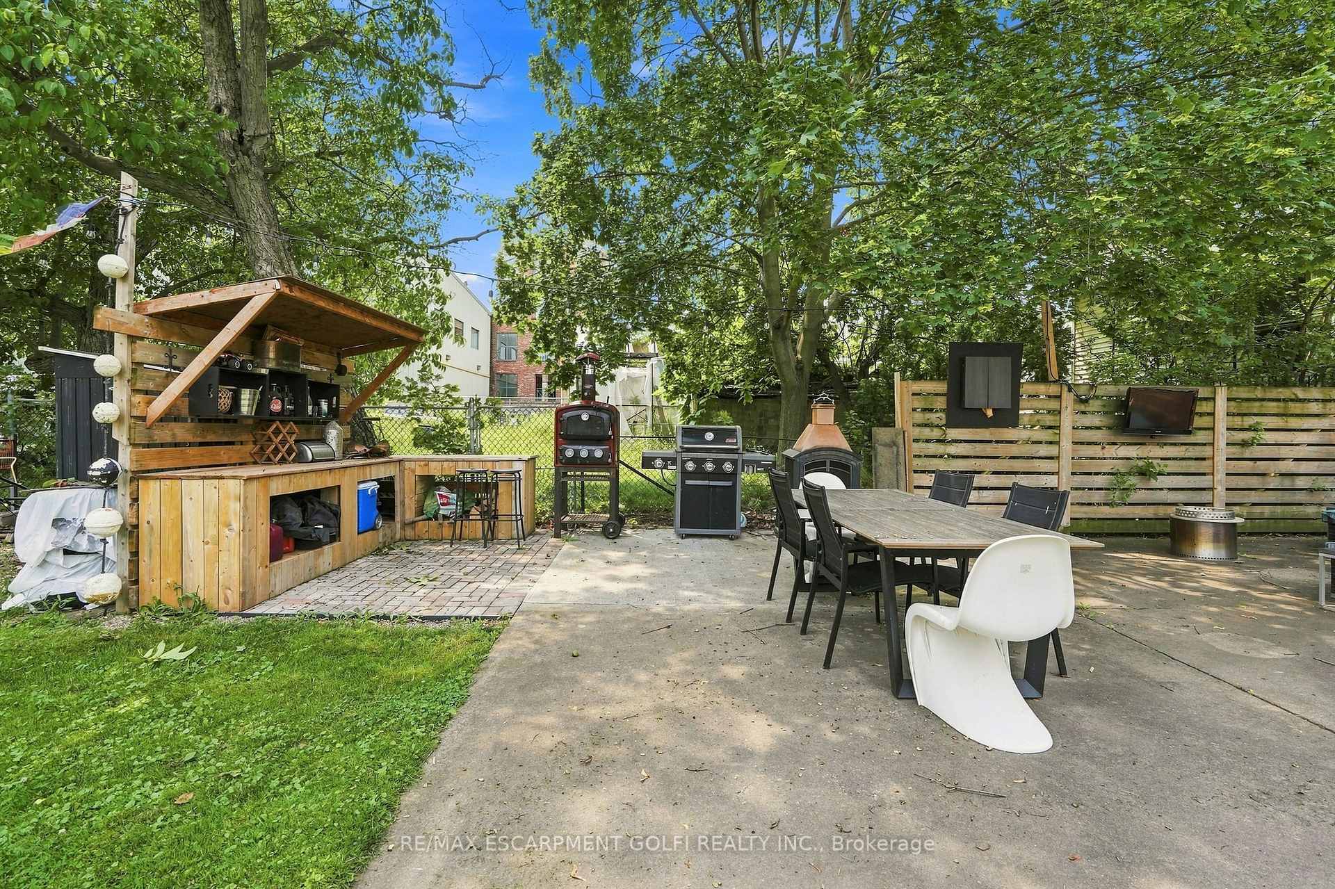 Photo 43 of 4313 Central Avenue, Lincoln, Beamsville — HOMEH