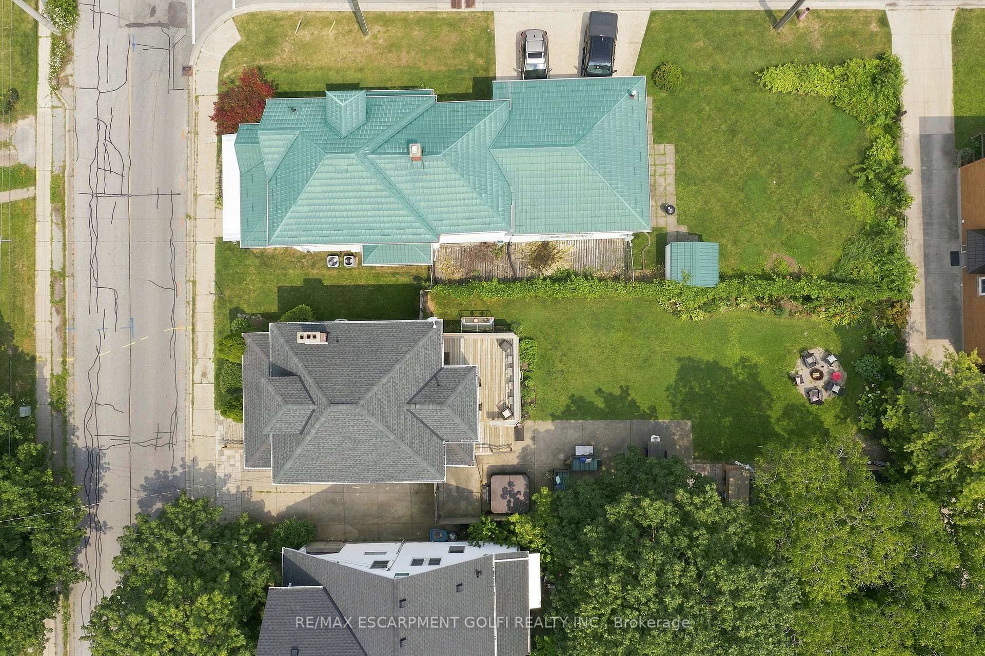 Photo 47 of 4313 Central Avenue, Lincoln, Beamsville — HOMEH