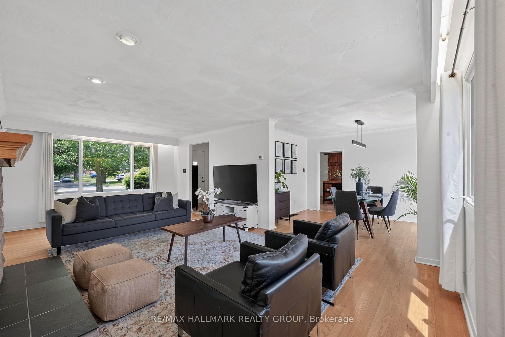 Photo 7 of 1038 Arnot Road, Ottawa, Courtland Park — HOMEH