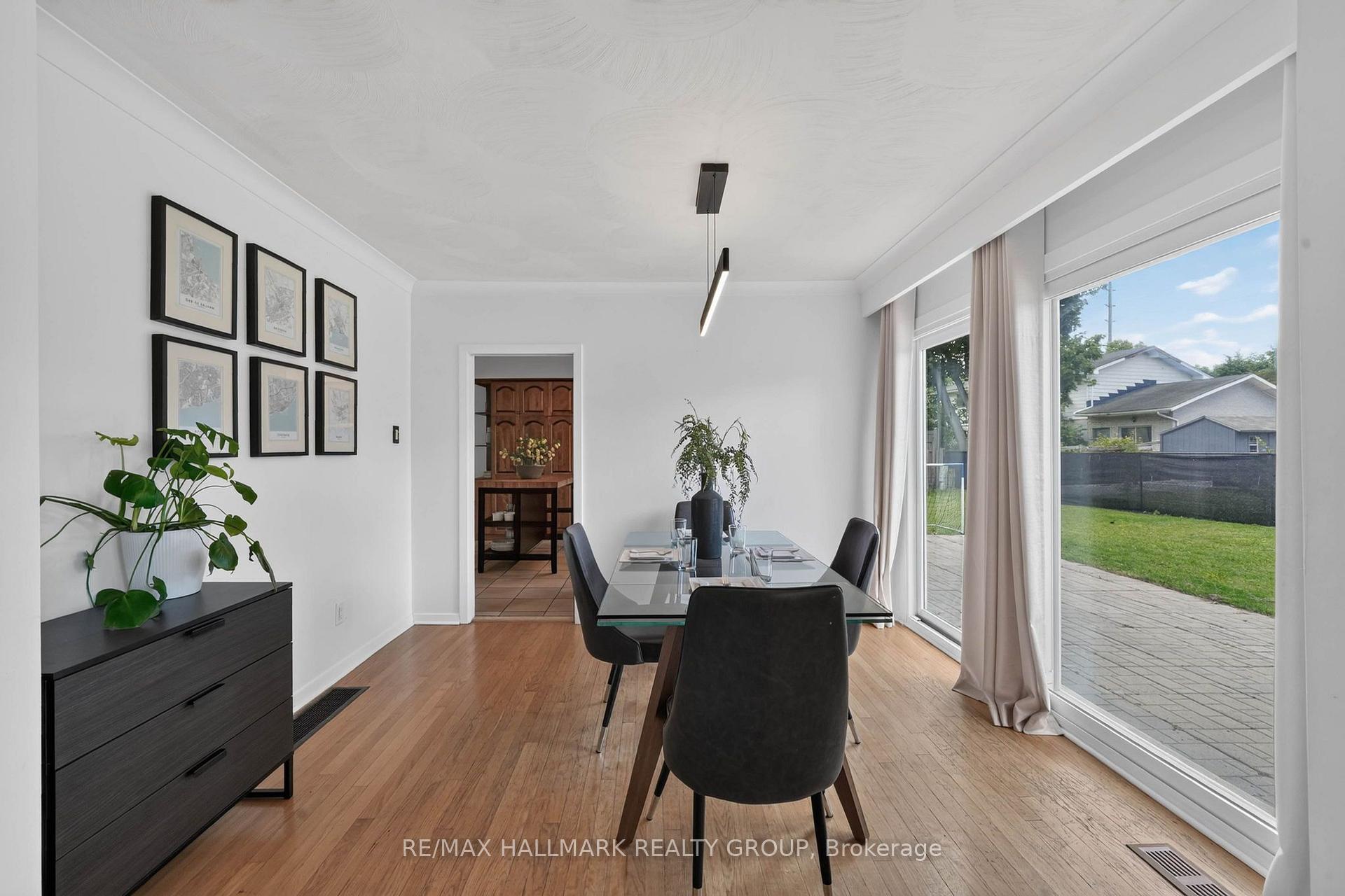 Photo 10 of 1038 Arnot Road, Ottawa, Courtland Park — HOMEH