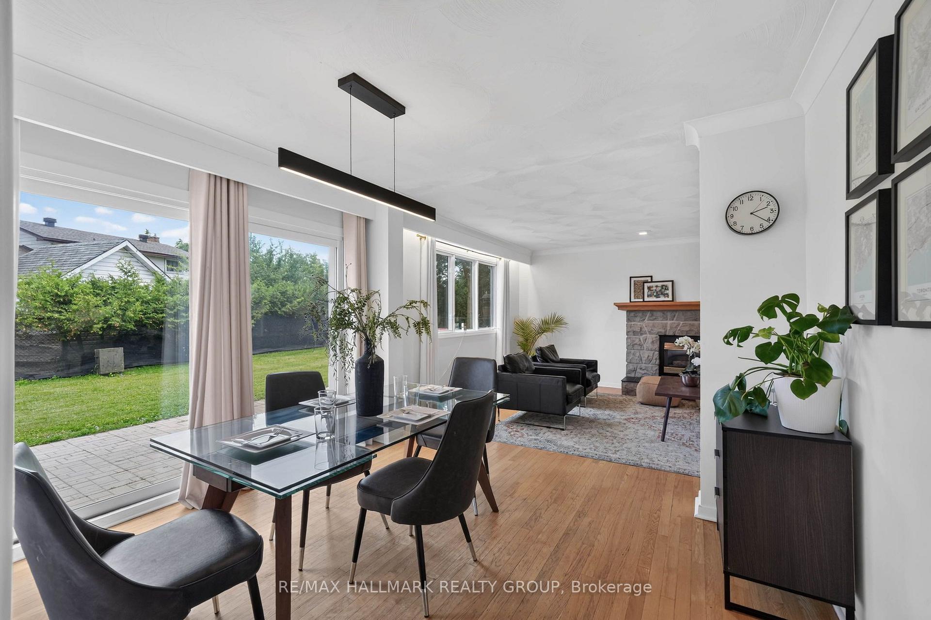 Photo 12 of 1038 Arnot Road, Ottawa, Courtland Park — HOMEH