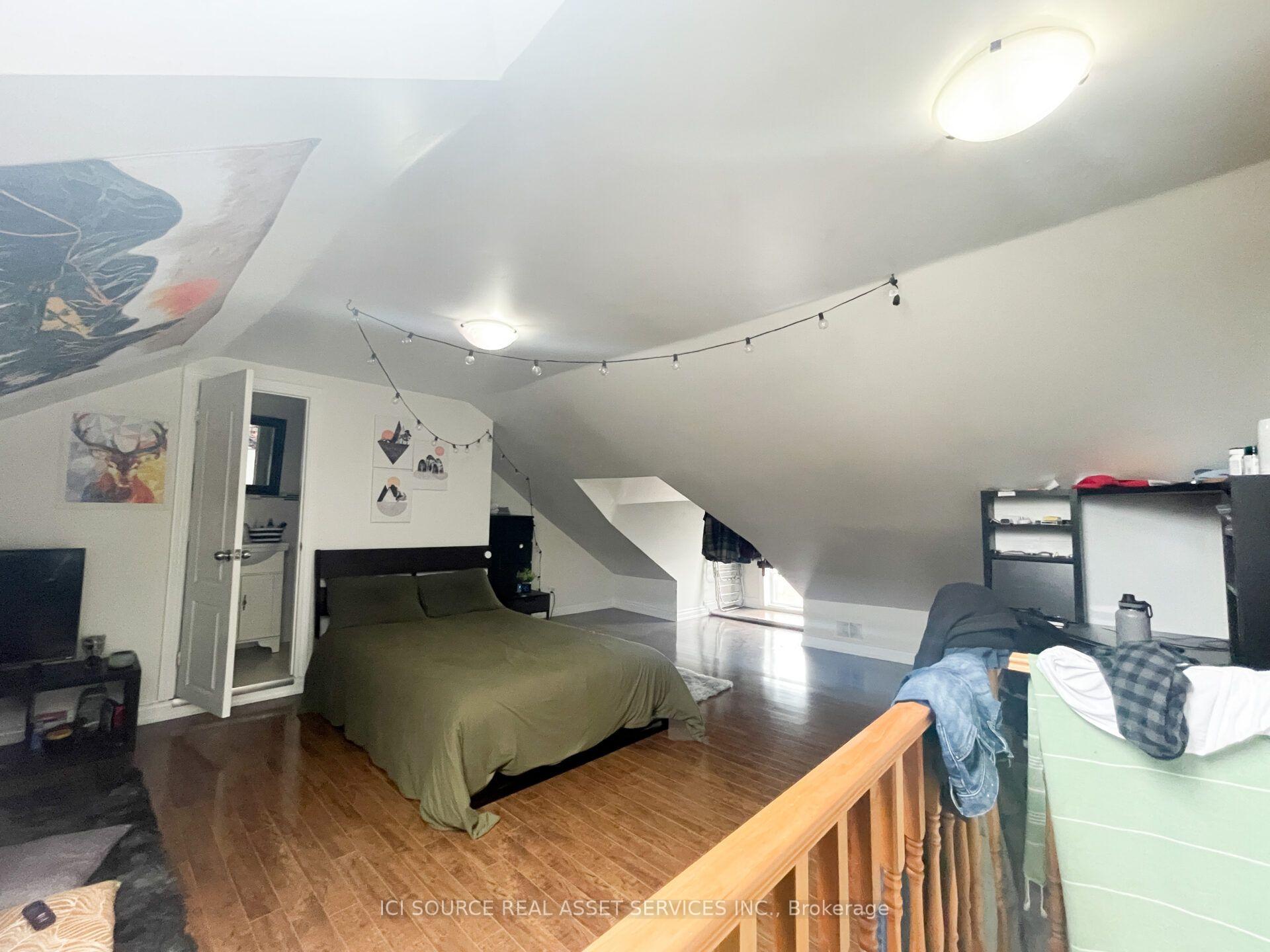 Photo 12 of Unit 2nd & 3rd Floor, 167 Markham Street, Toronto, Trinity-Bellwoods — HOMEH