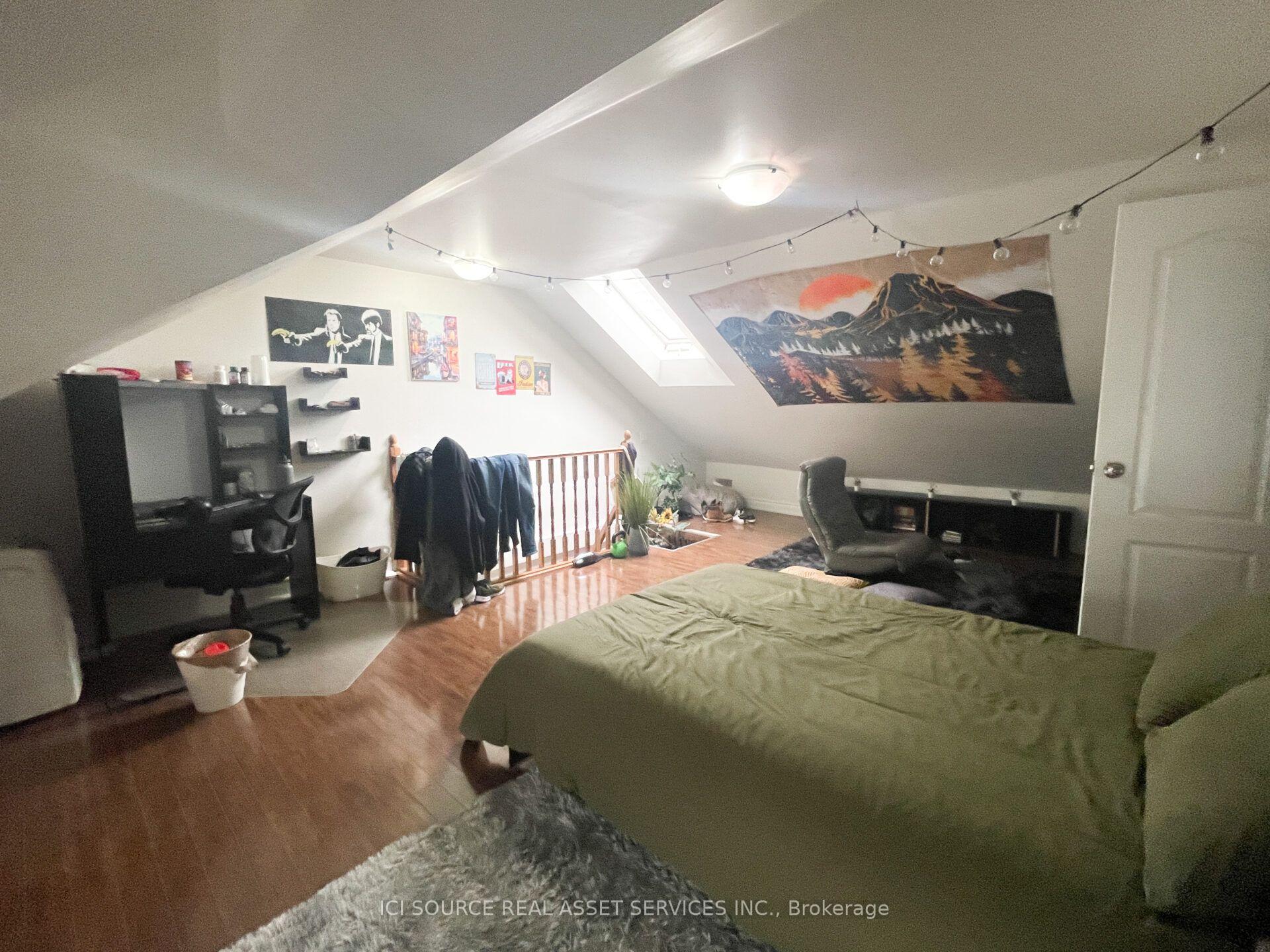 Photo 13 of Unit 2nd & 3rd Floor, 167 Markham Street, Toronto, Trinity-Bellwoods — HOMEH