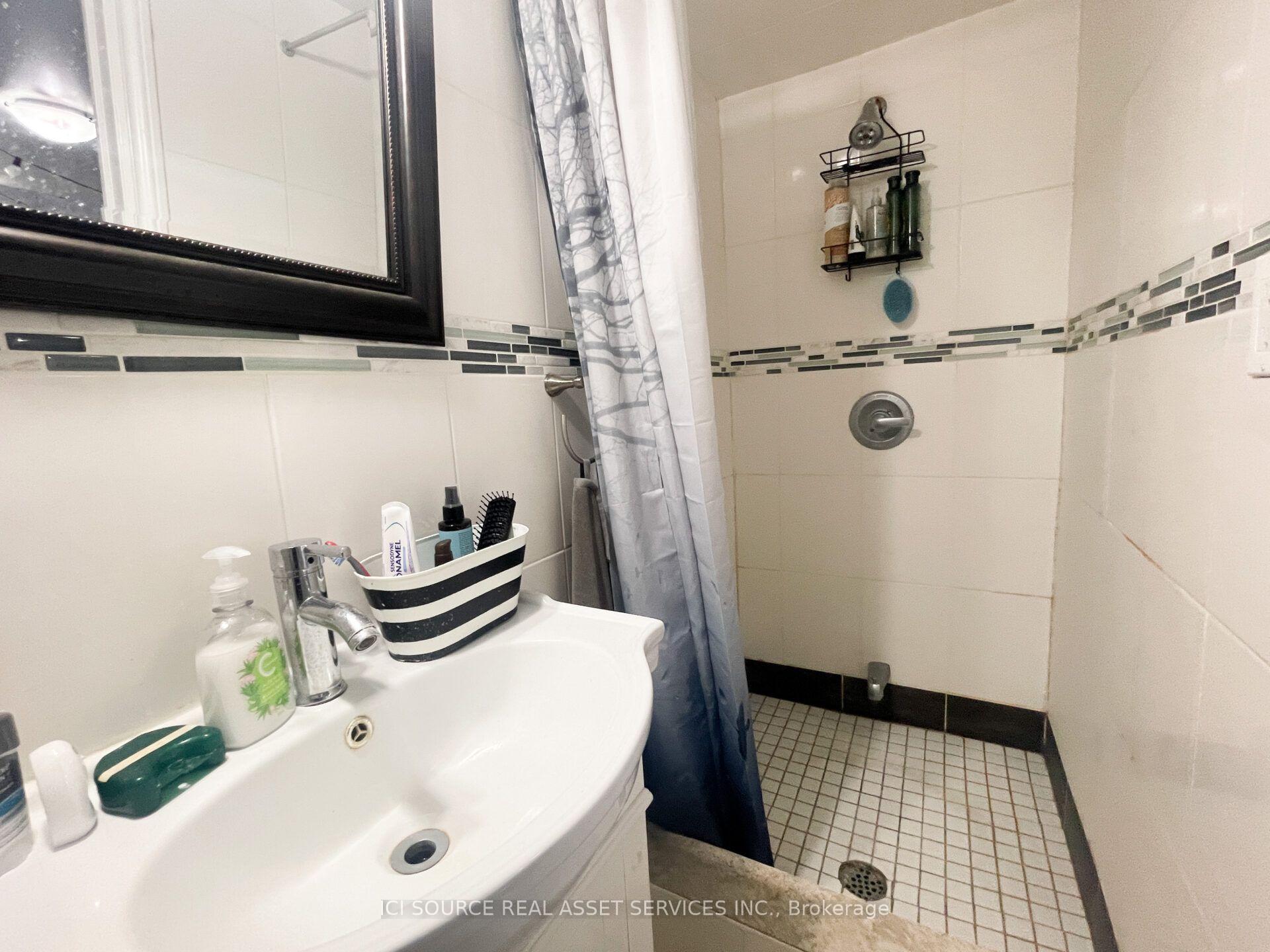 Photo 14 of Unit 2nd & 3rd Floor, 167 Markham Street, Toronto, Trinity-Bellwoods — HOMEH