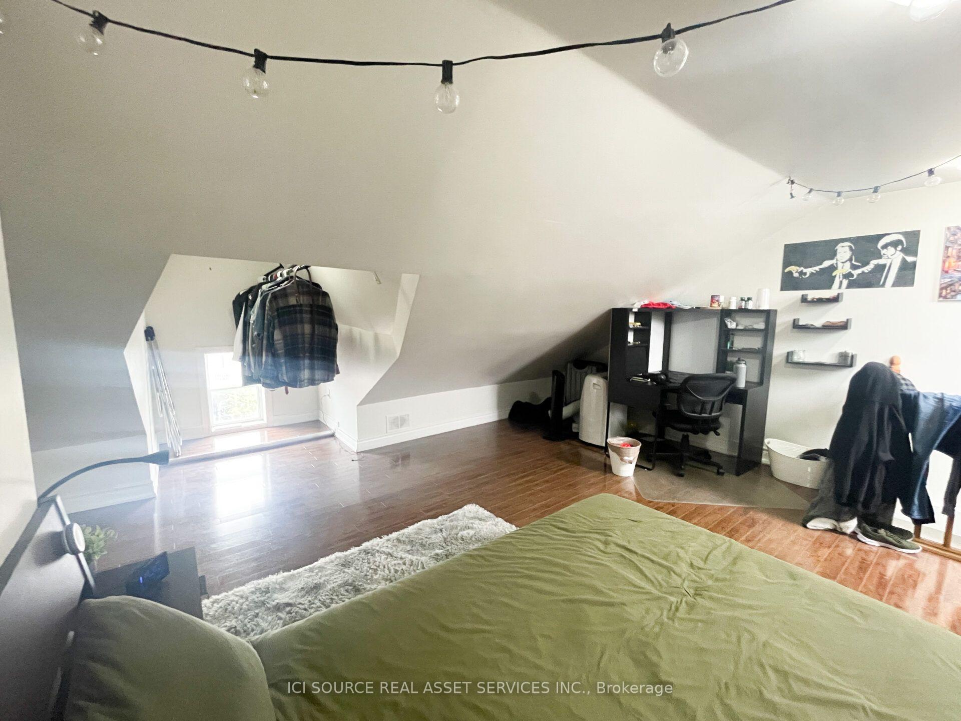 Photo 16 of Unit 2nd & 3rd Floor, 167 Markham Street, Toronto, Trinity-Bellwoods — HOMEH