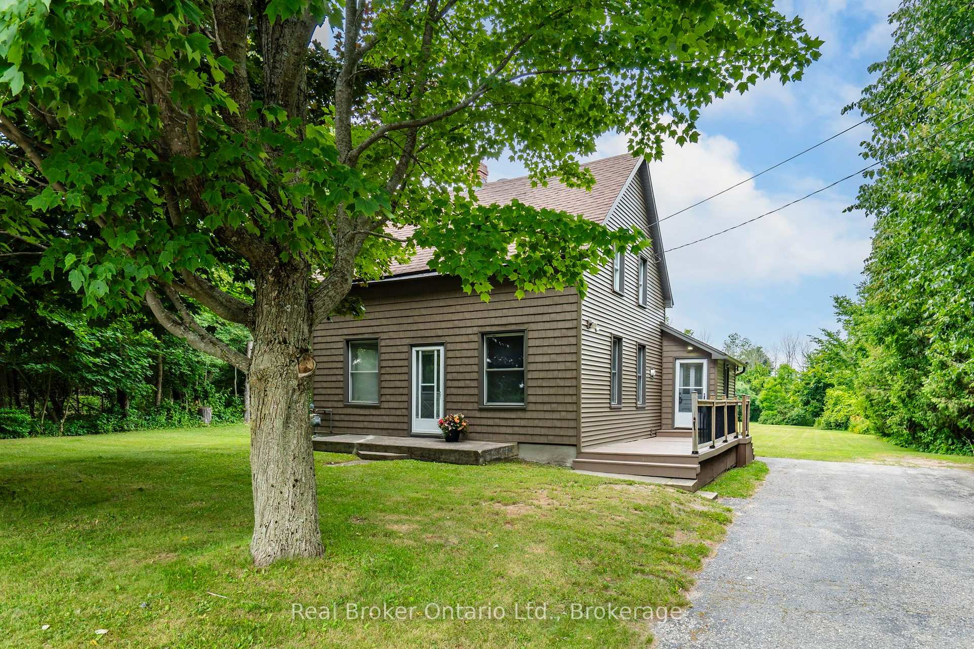 Photo 1 of 44 Balm Beach Road W, Tiny, Perkinsfield — HOMEH