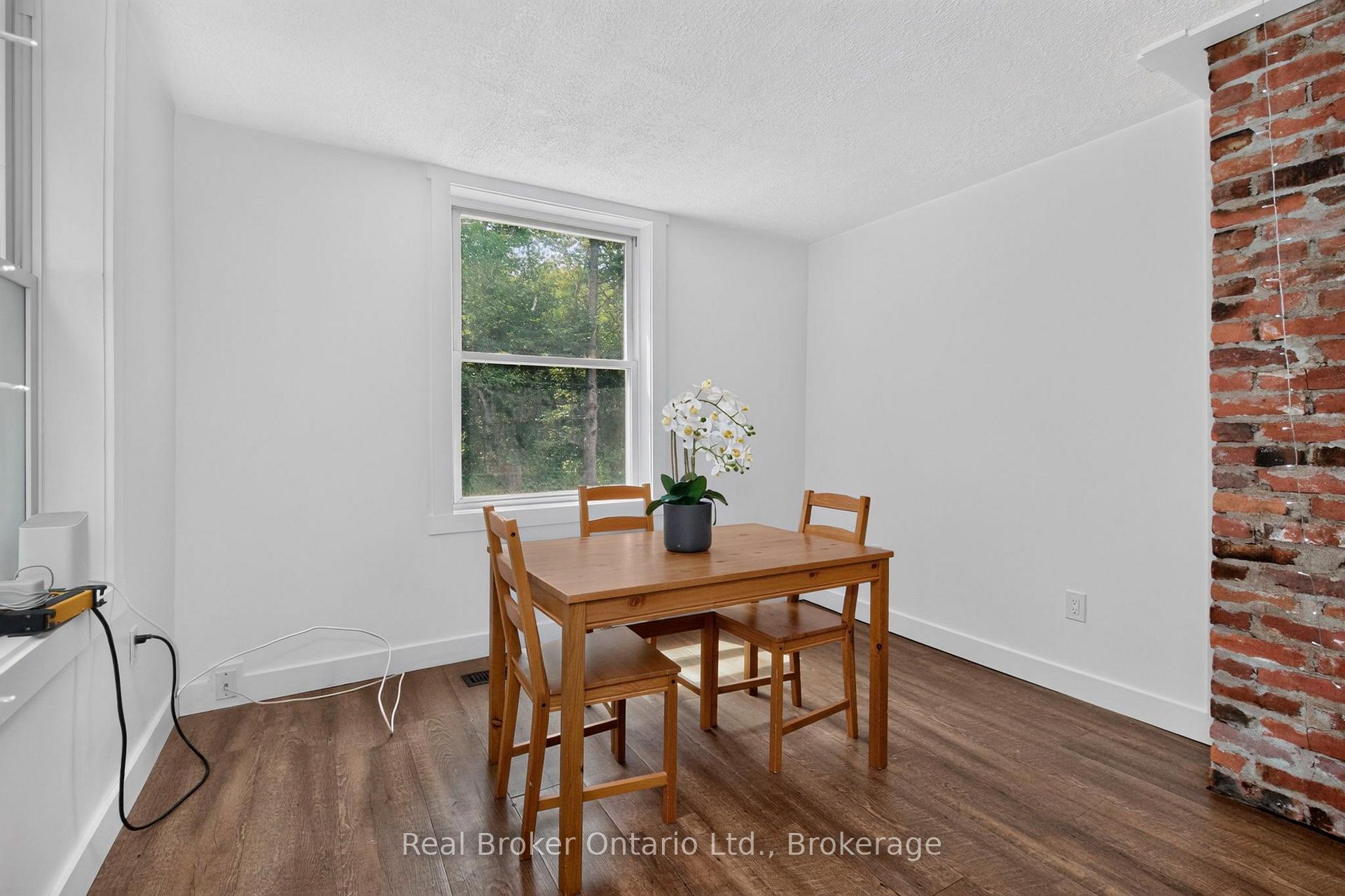 Photo 6 of 44 Balm Beach Road W, Tiny, Perkinsfield — HOMEH
