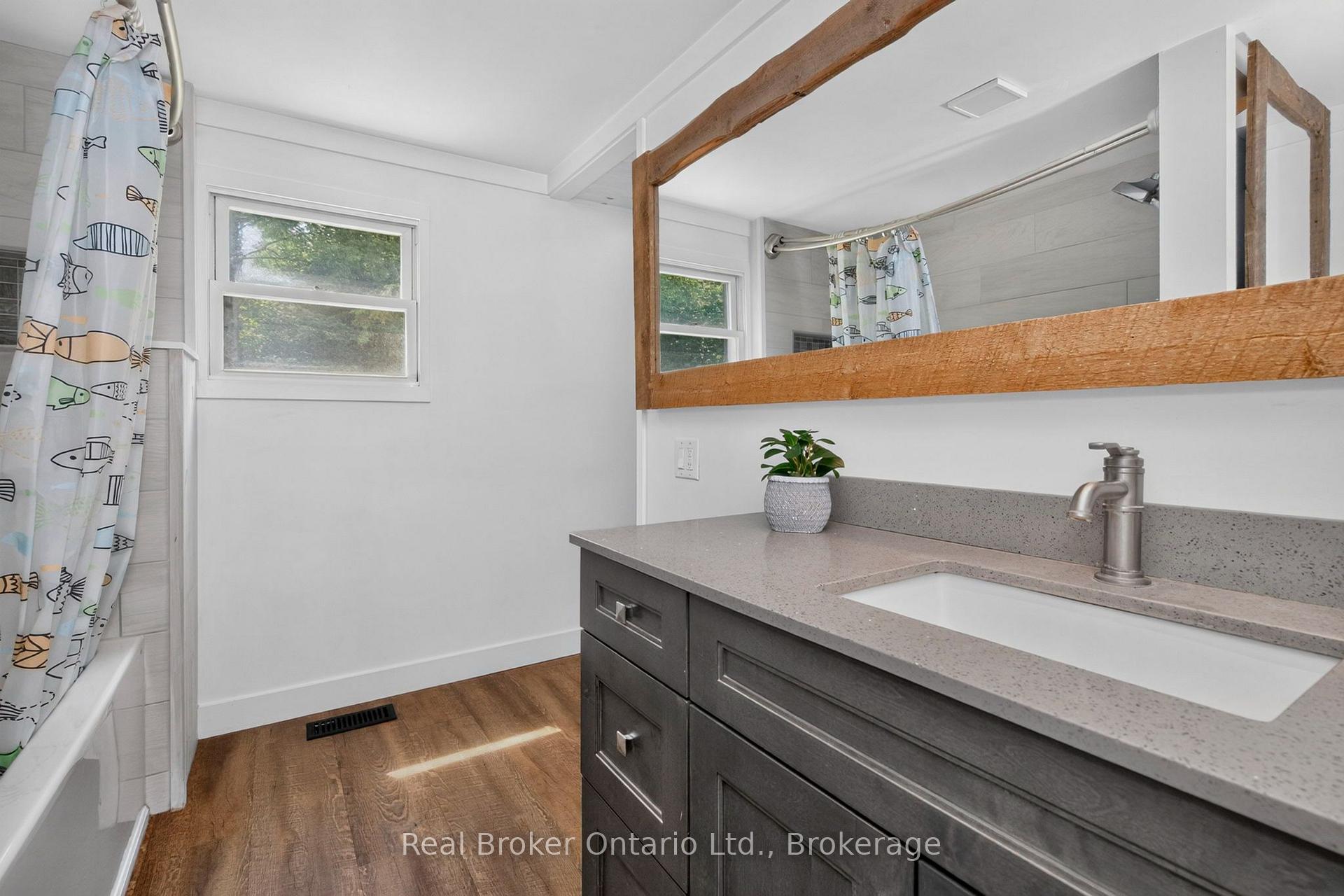 Photo 12 of 44 Balm Beach Road W, Tiny, Perkinsfield — HOMEH