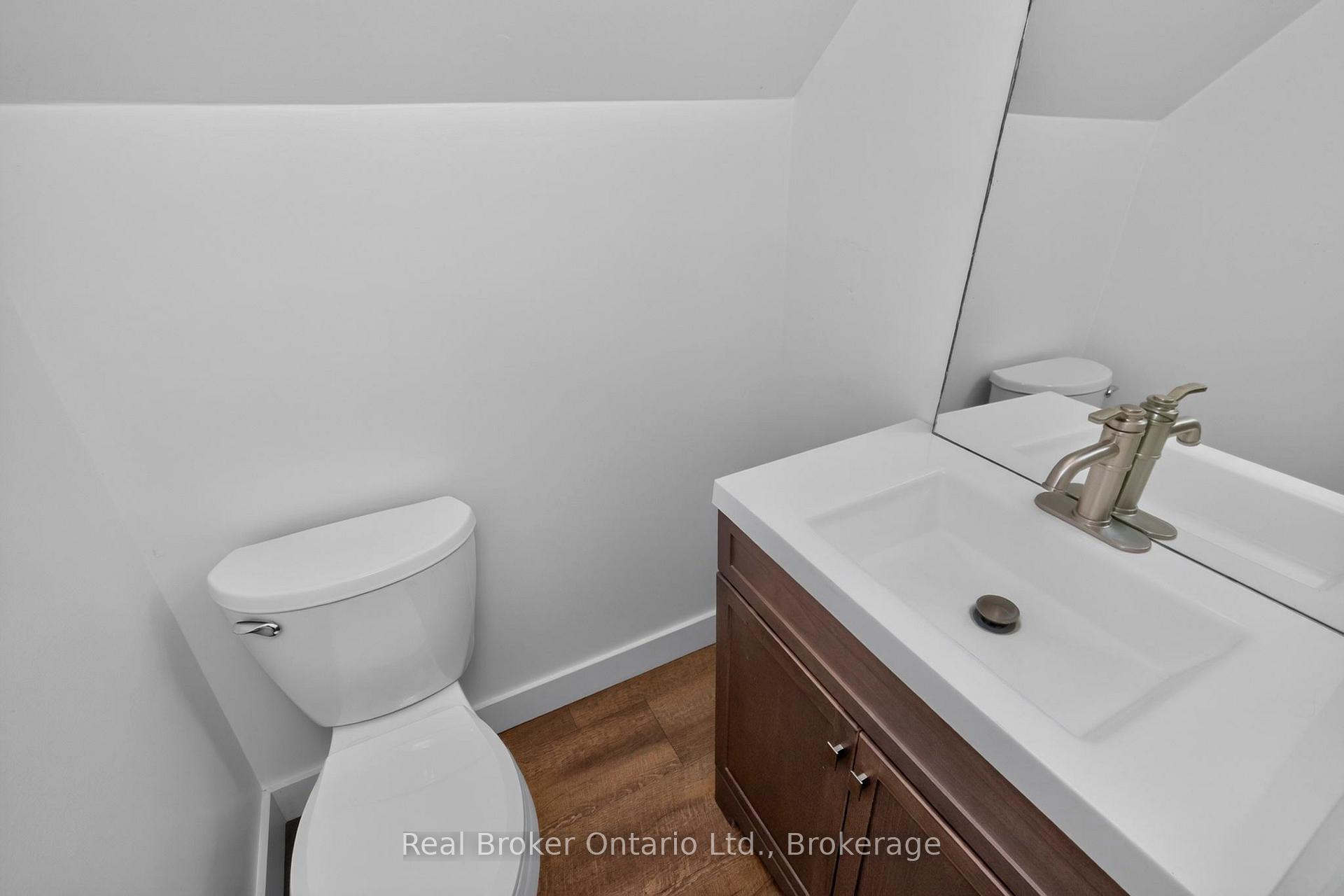 Photo 20 of 44 Balm Beach Road W, Tiny, Perkinsfield — HOMEH