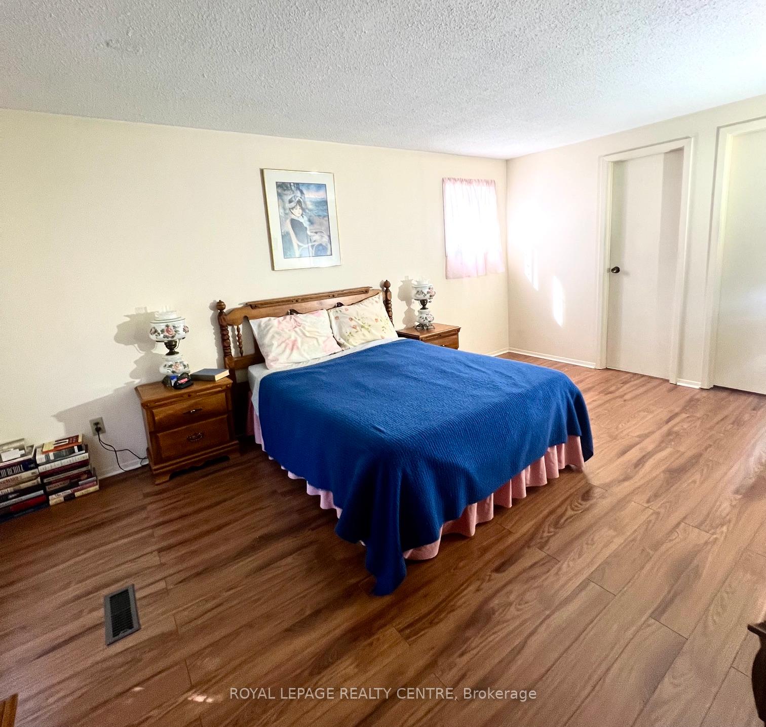 Photo 16 of 4156 Wheelwright Crescent, Mississauga, Erin Mills — HOMEH