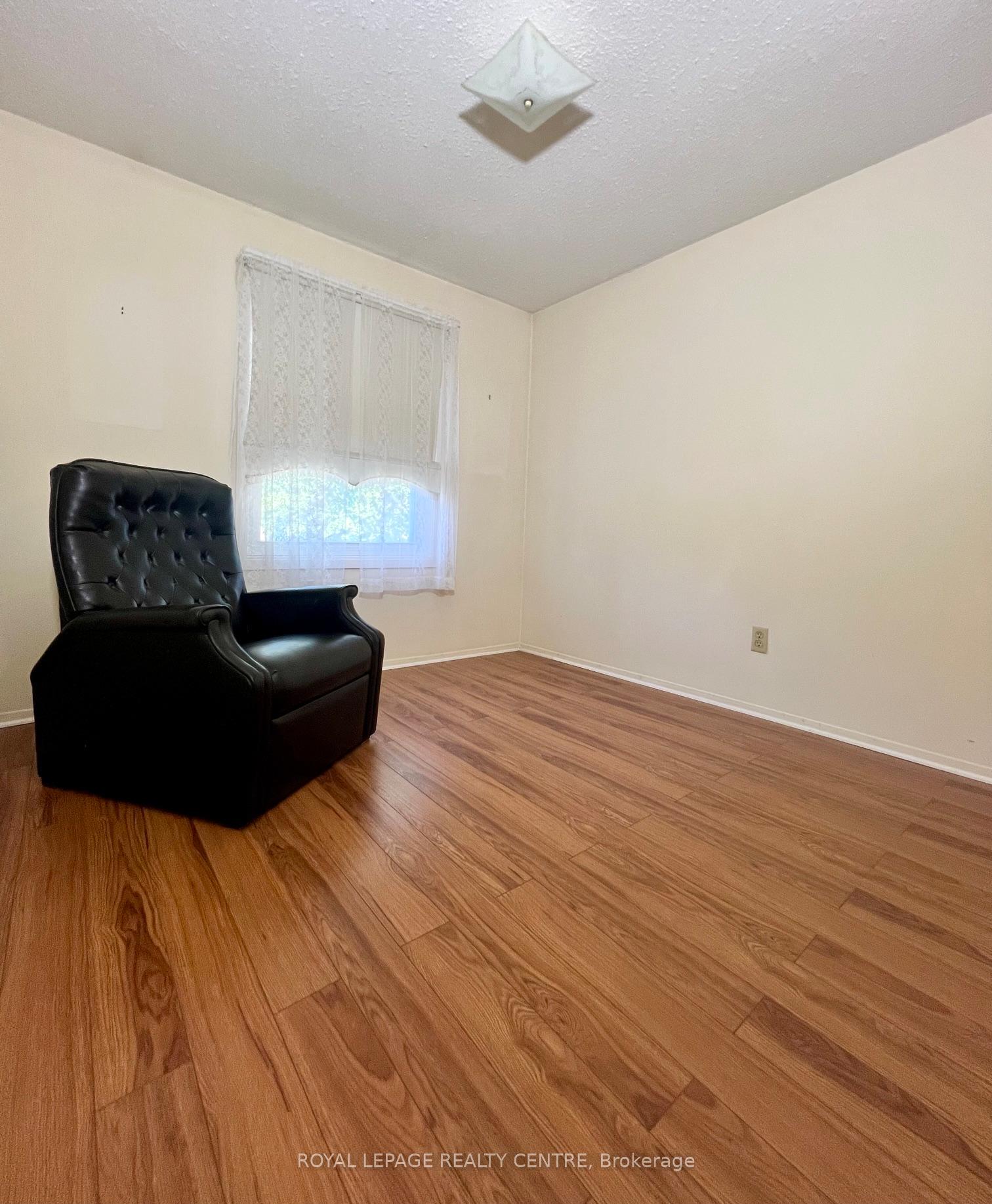 Photo 18 of 4156 Wheelwright Crescent, Mississauga, Erin Mills — HOMEH