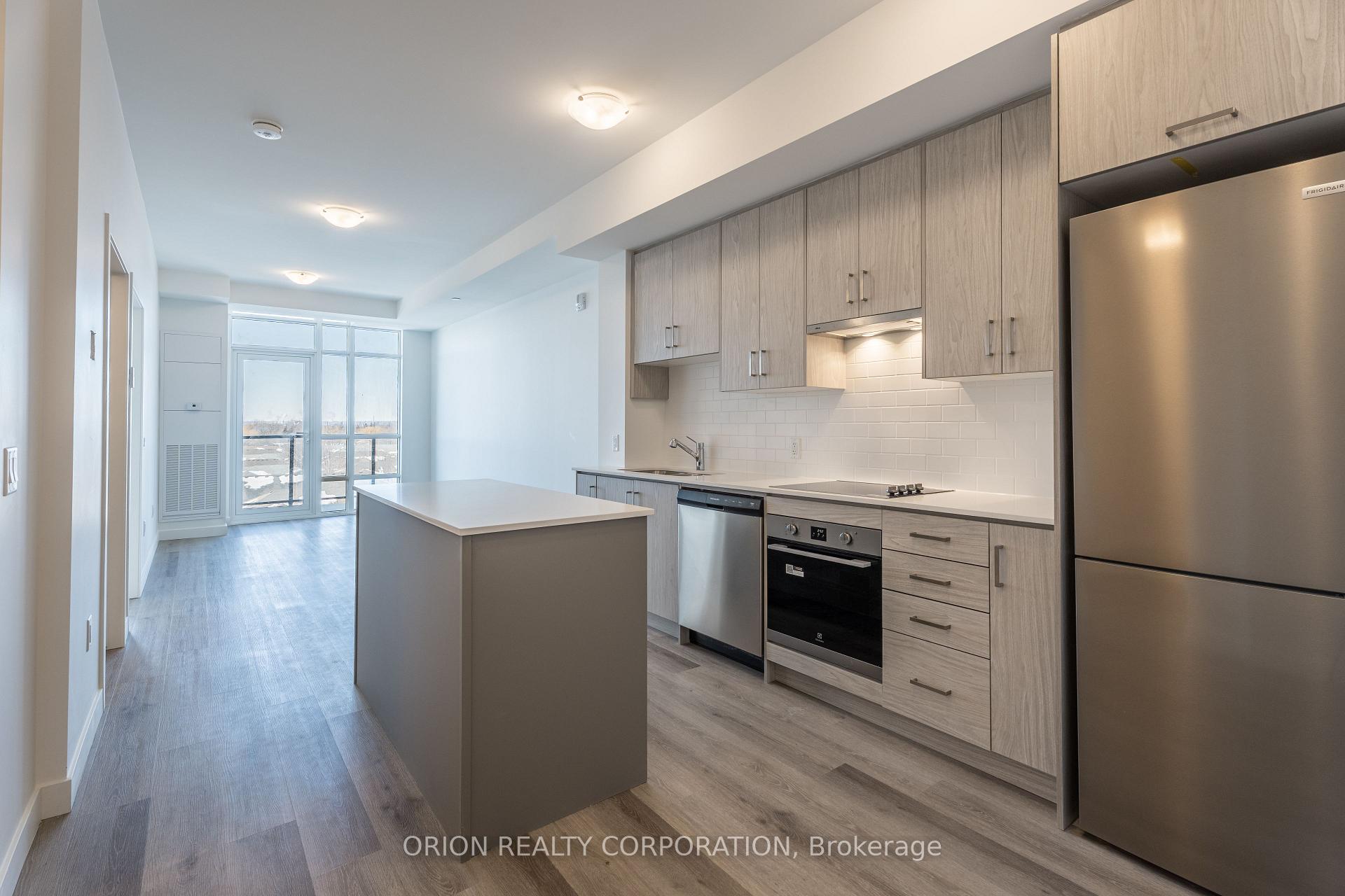 Photo 4 of Unit 618, 461 Green Road, Hamilton, Lakeshore — HOMEH