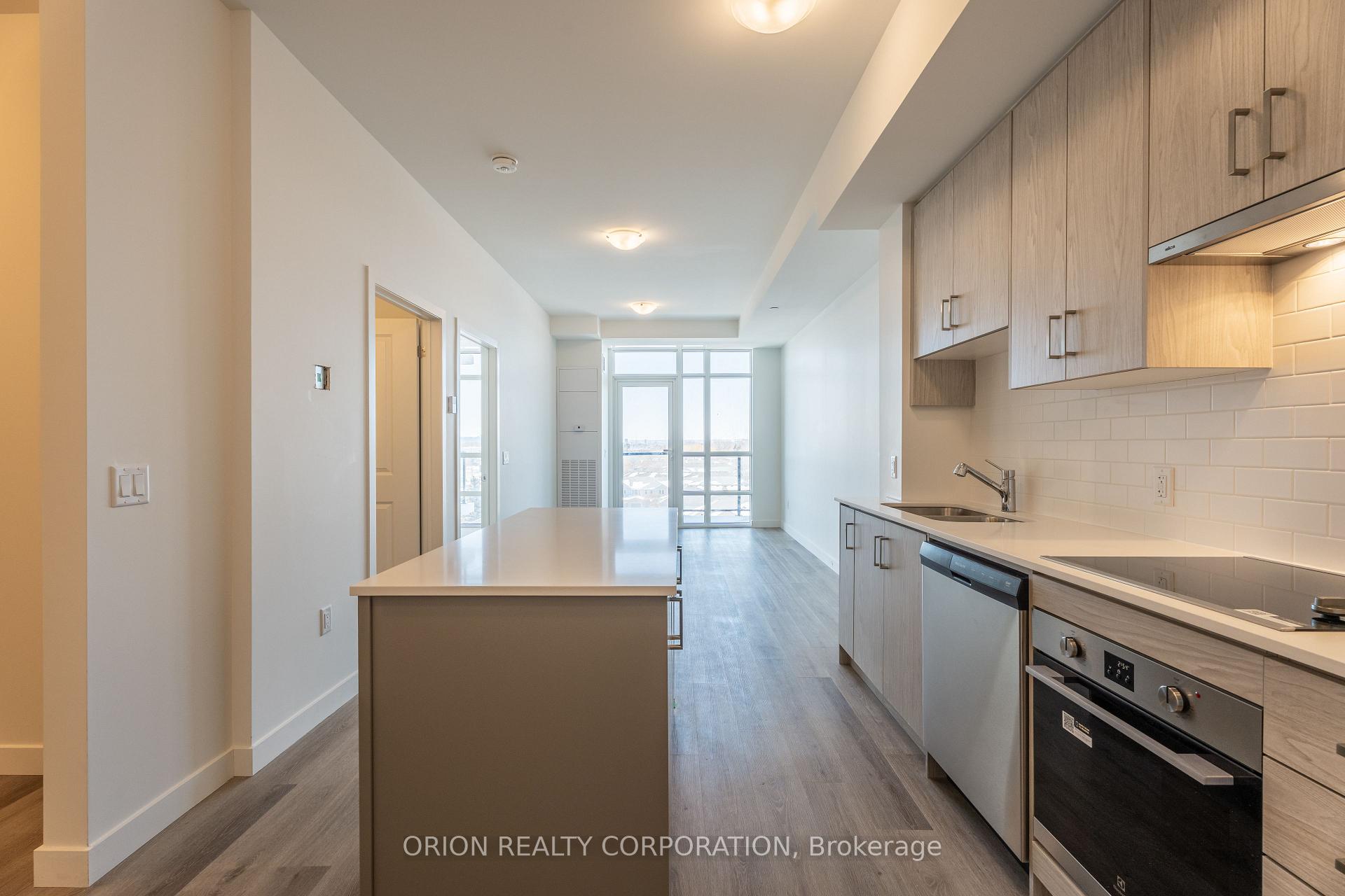 Photo 5 of Unit 618, 461 Green Road, Hamilton, Lakeshore — HOMEH