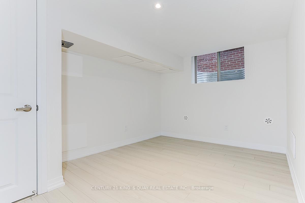 Photo 10 of 98 Carneros Way, Markham, Cedar Grove — HOMEH