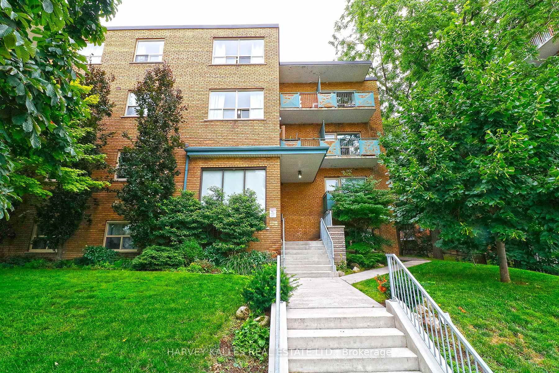 Front of Unit 107, 1751 Victoria Park Avenue