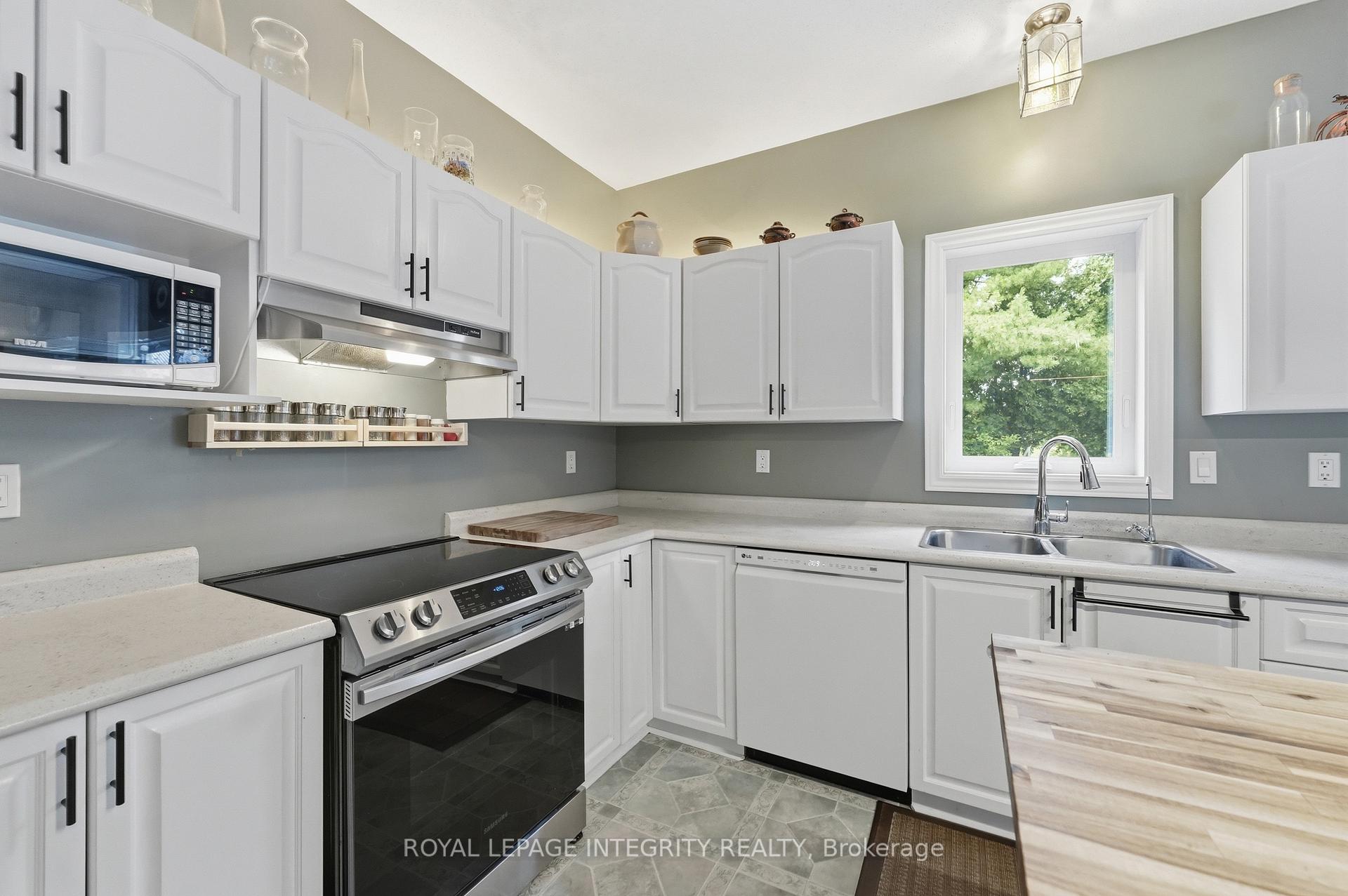 Photo 14 of 281 Frome Street, Ottawa, Fitzroy — HOMEH