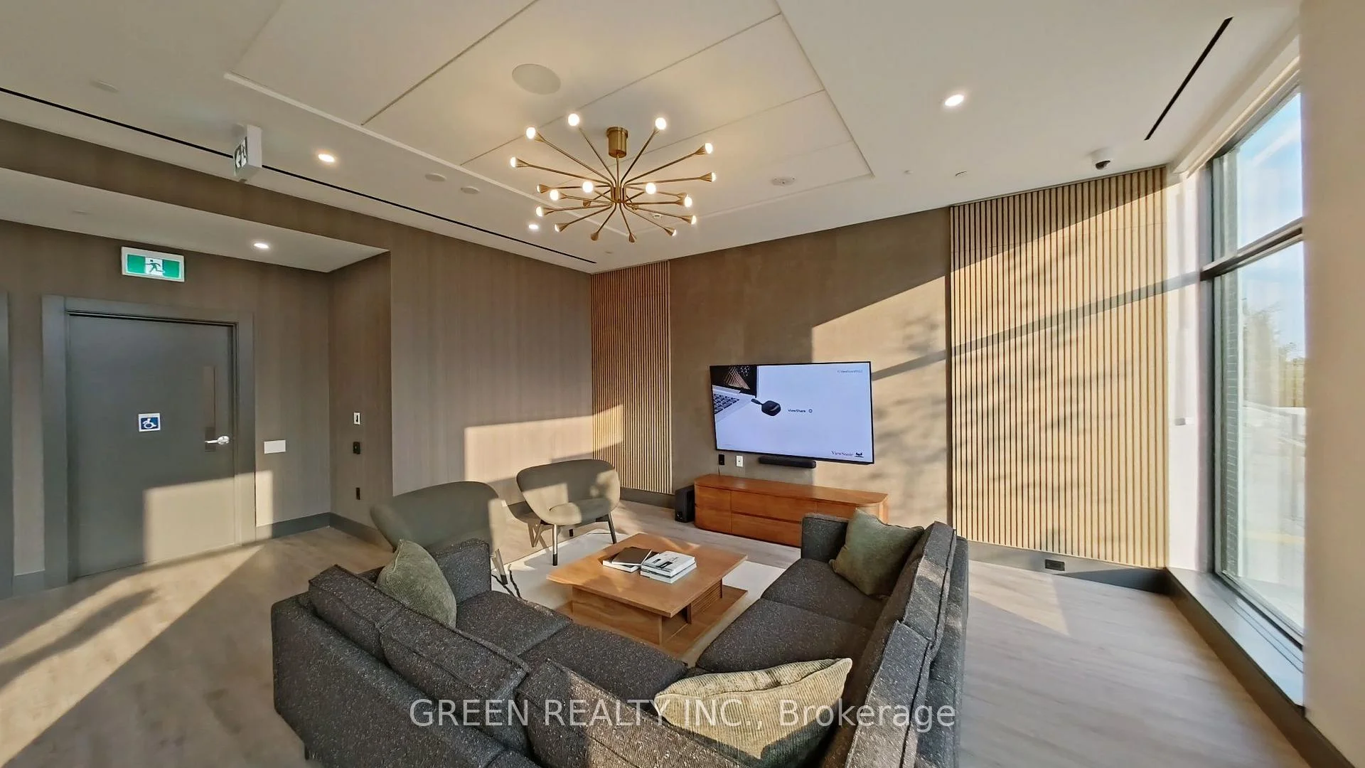 Photo 32 of Unit 401, 25 Gibbs Road, Etobicoke, Islington-City Centre West — HOMEH